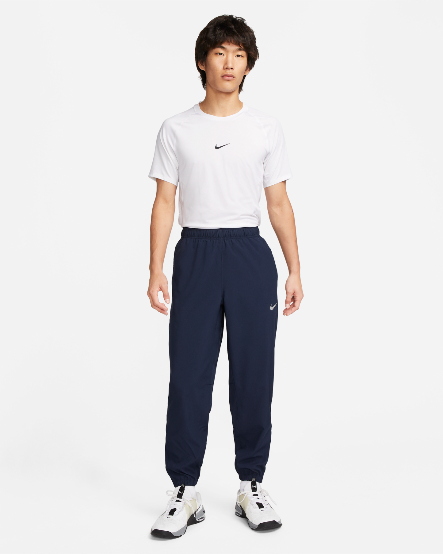 Nike Form Men's Dri-FIT Tapered Versatile Trousers - Obsidian/Black - View 6