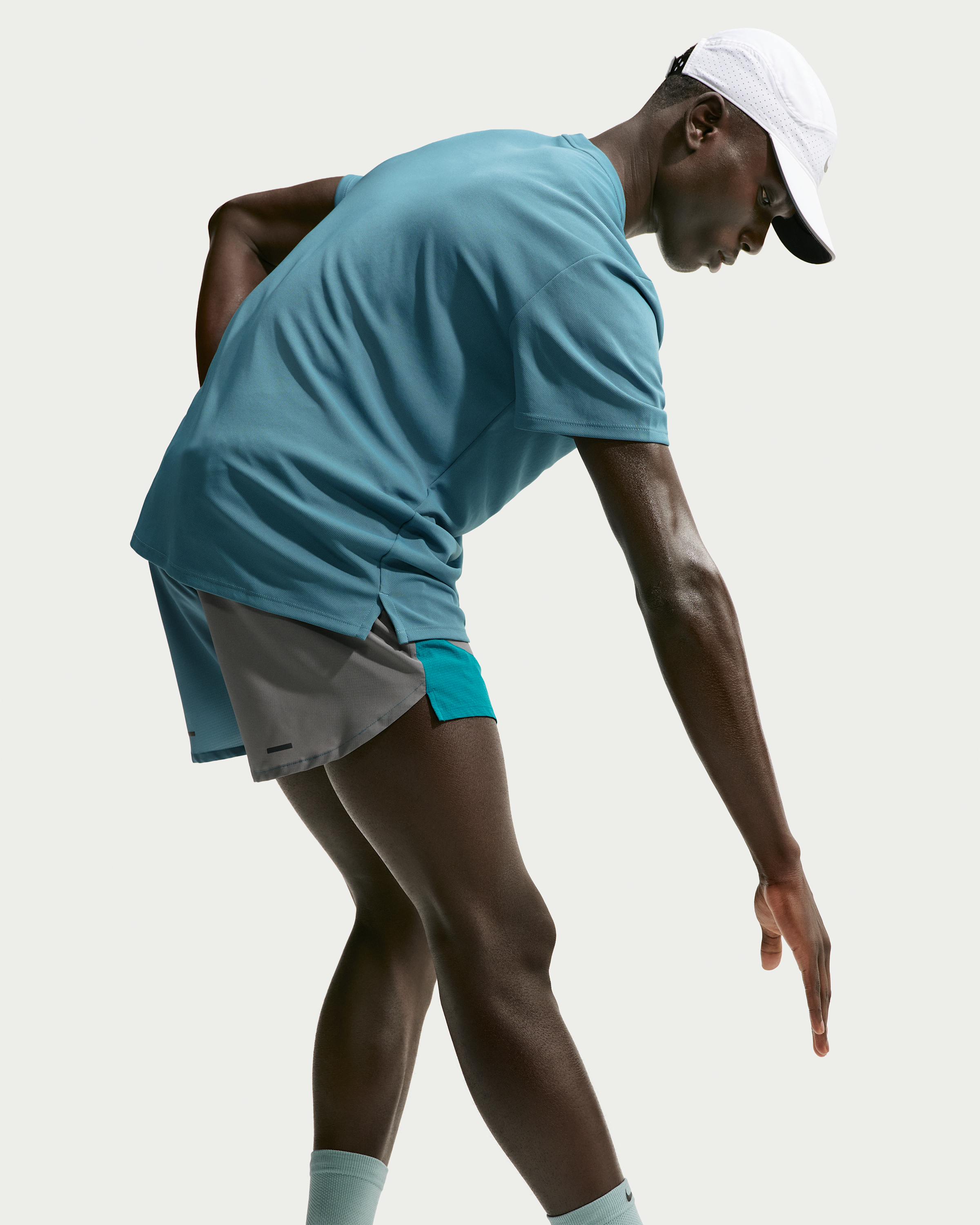 Nike Miler Men's Dri-FIT Short-Sleeve Running Top - Smoky Blue - View 2