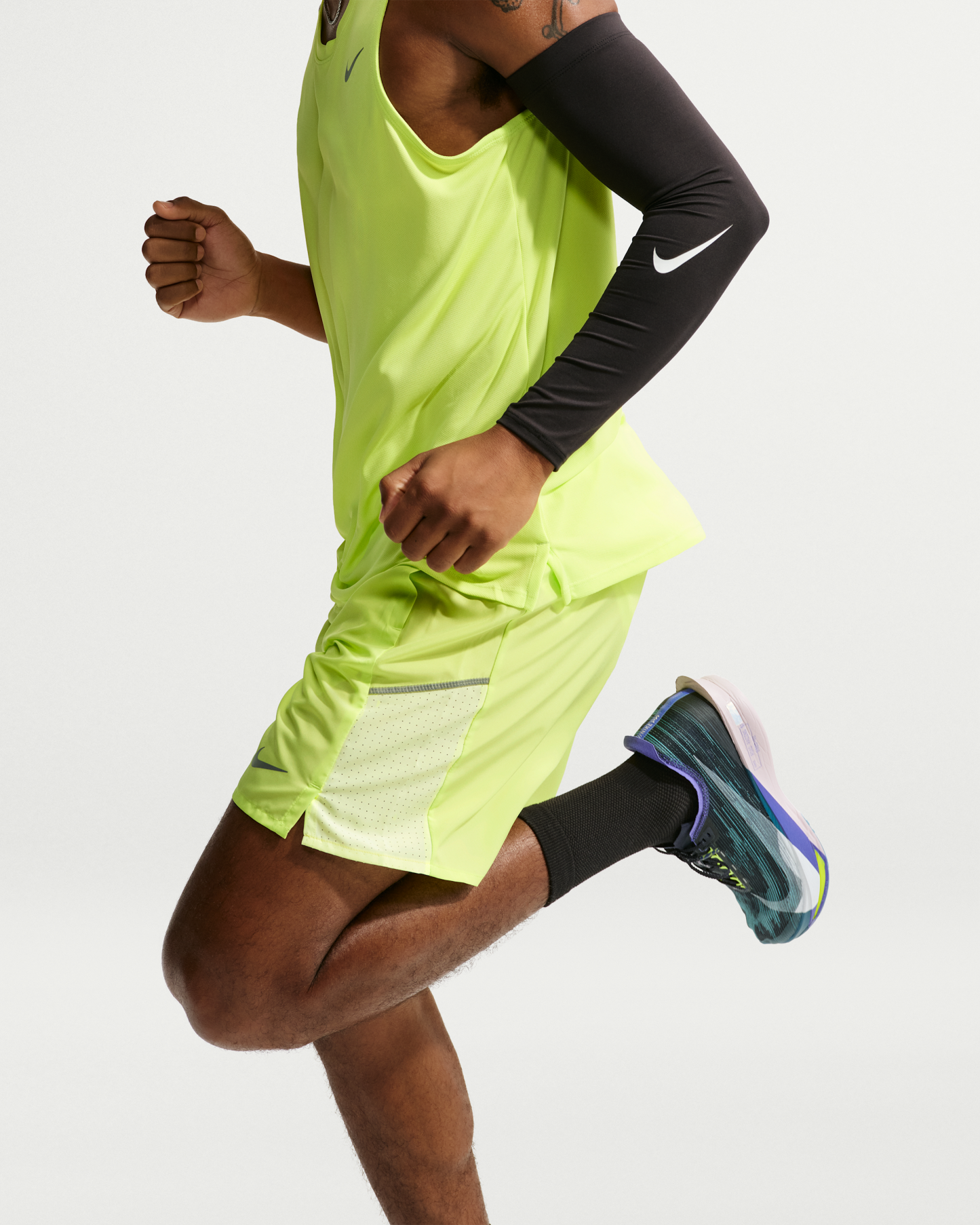 Nike Miler Men's Dri-FIT 18cm (approx.) Brief-Lined Running Shorts - Light Lemon Twist/Barely Volt - View 4