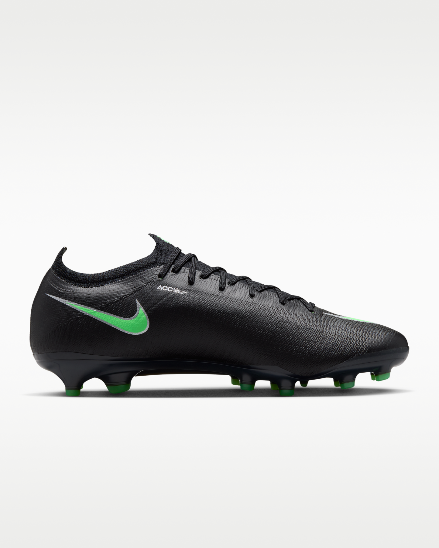 Nike Mercurial Vapor 17 Elite Artificial-Grass Low-Top Football Boots - Black/Black/Illusion Green - View 3