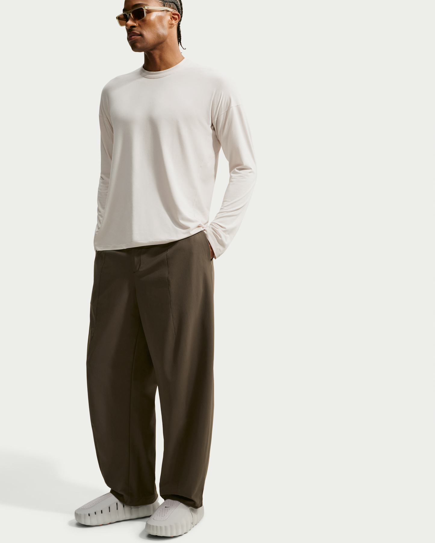 Nike 24.7 PerfectStretch Men's Dri-FIT UV Protection Barrel-Leg Trousers - Dark Hazel/Black/Velvet Brown - View 4