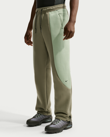 Nike Tech Men's Colour-Block Open-Hem Fleece Trousers - Silver Sage/Jade Horizon/Black - View 2