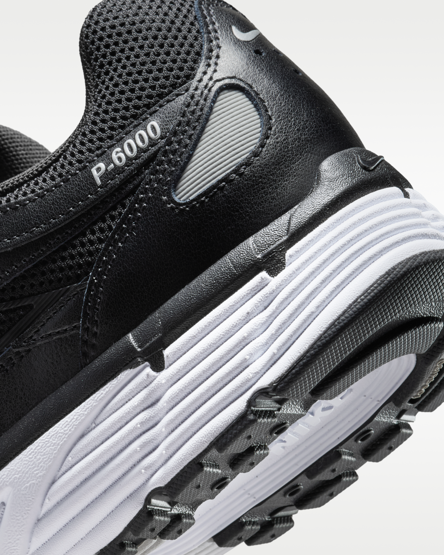Nike P-6000 Shoes - Black/White/Metallic Silver/Black - View 8