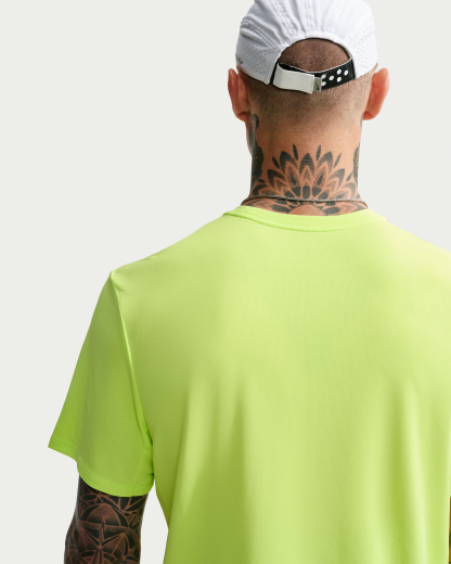 Nike Miler Men's Dri-FIT Short-Sleeve Running Top - Light Lemon Twist - View 2
