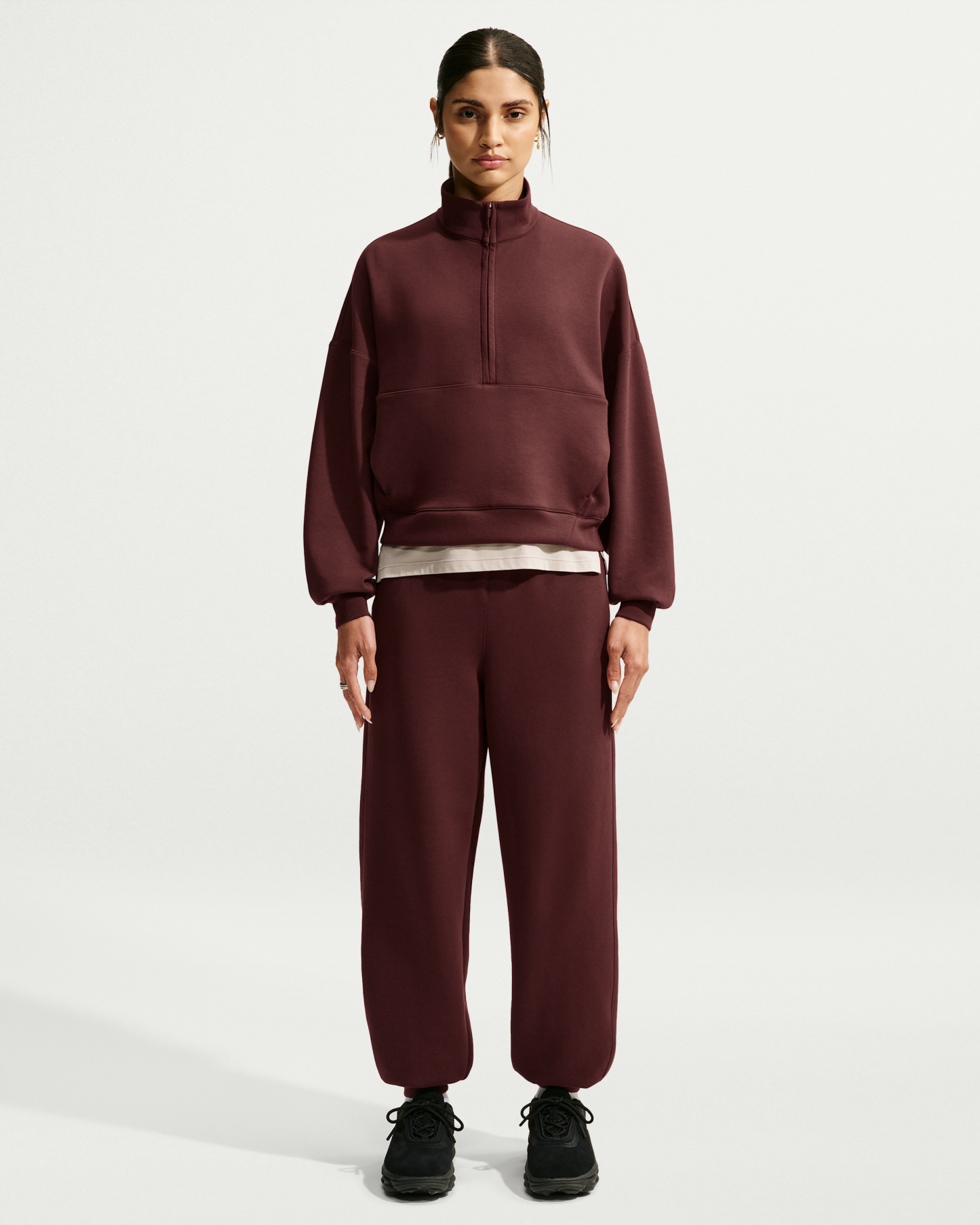 Nike 24.7 ImpossiblySoft Women's Dri-FIT Oversized 1/2-Zip Top - Mystic Dates/Light Boulder - View 4