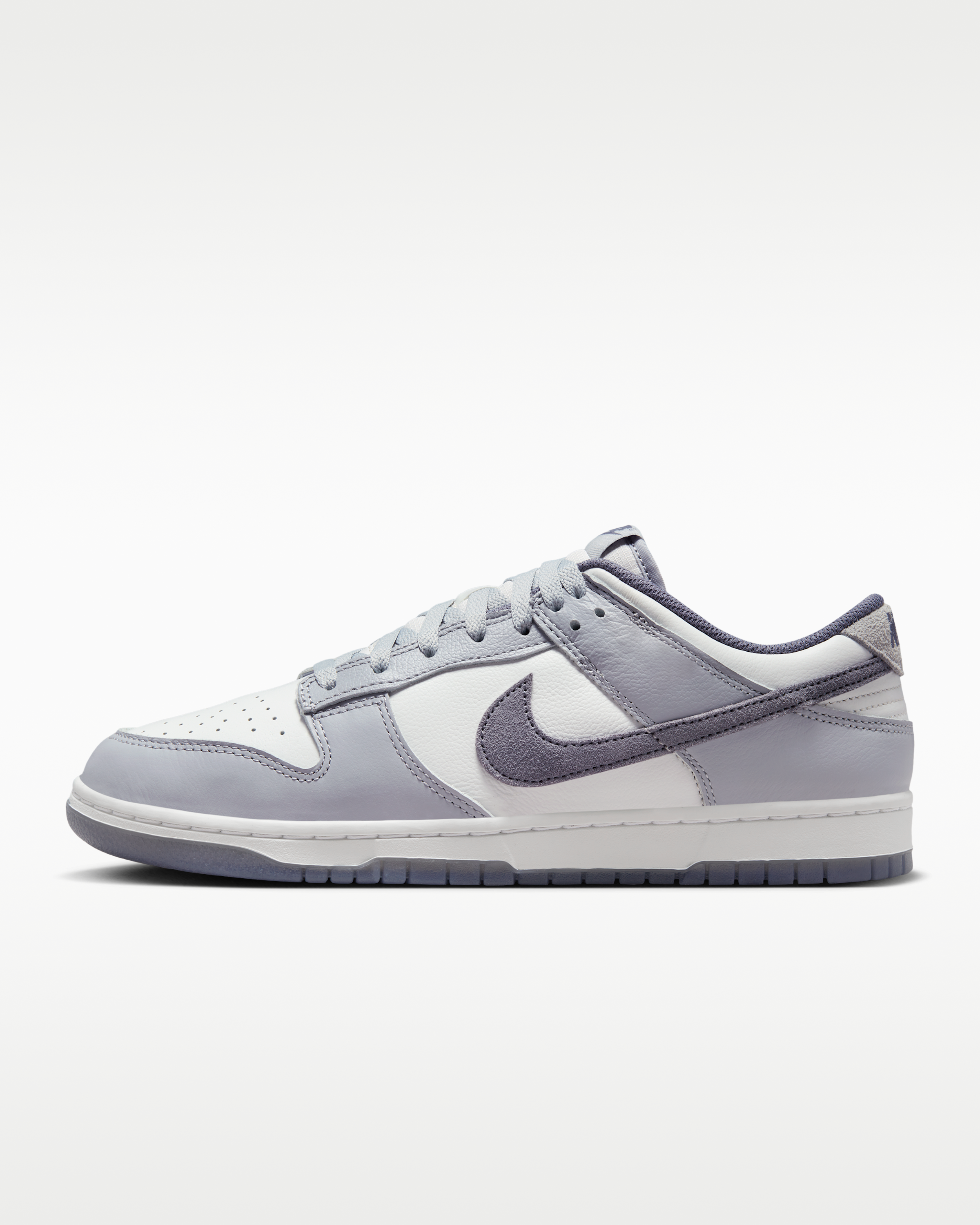 Nike Dunk Low Retro SE Men's Shoes - White/Platinum Tint/Pure Platinum/Light Carbon - View 1