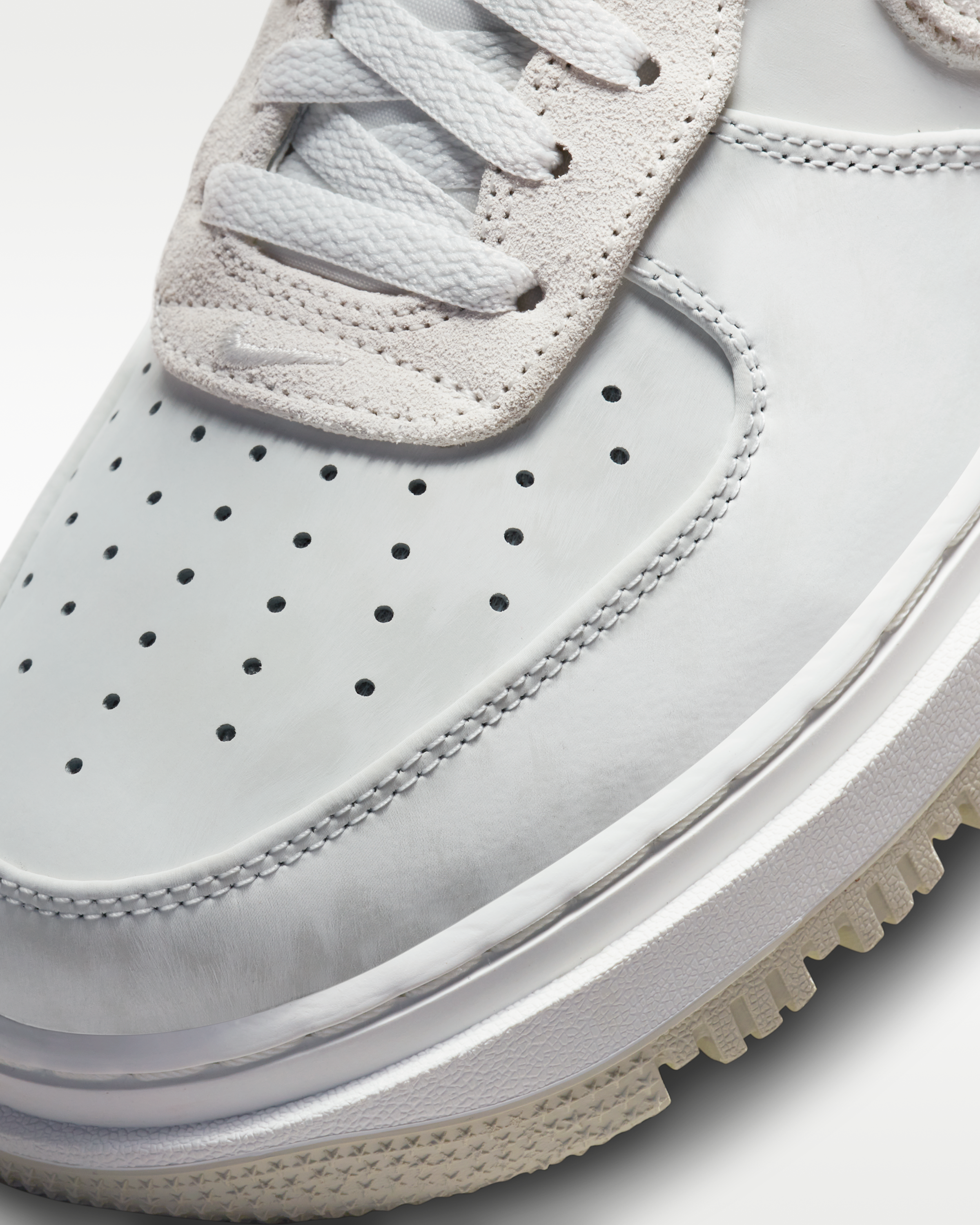 Nike Air Force 1 Luxe Men's Shoes - Summit White/Light Bone/Summit White - View 7