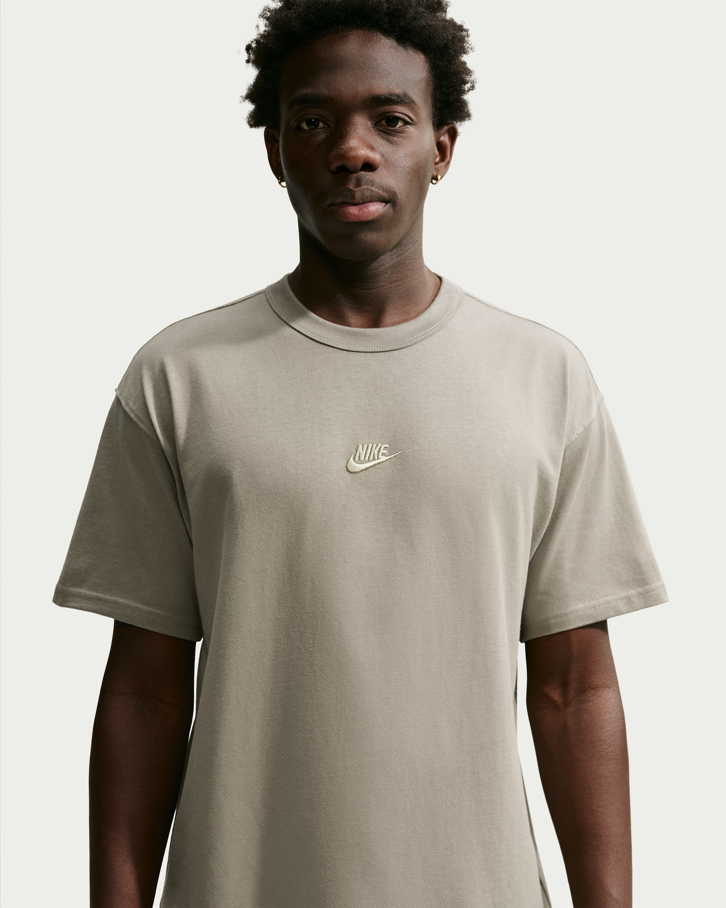 Nike Sportswear Premium Essentials Men's T-Shirt - Light Army - View 1