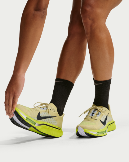Nike Pegasus Plus 2 Women's Road-Running Shoes - Fennel/Lemon Venom/Palest Purple/Gridiron - View 9