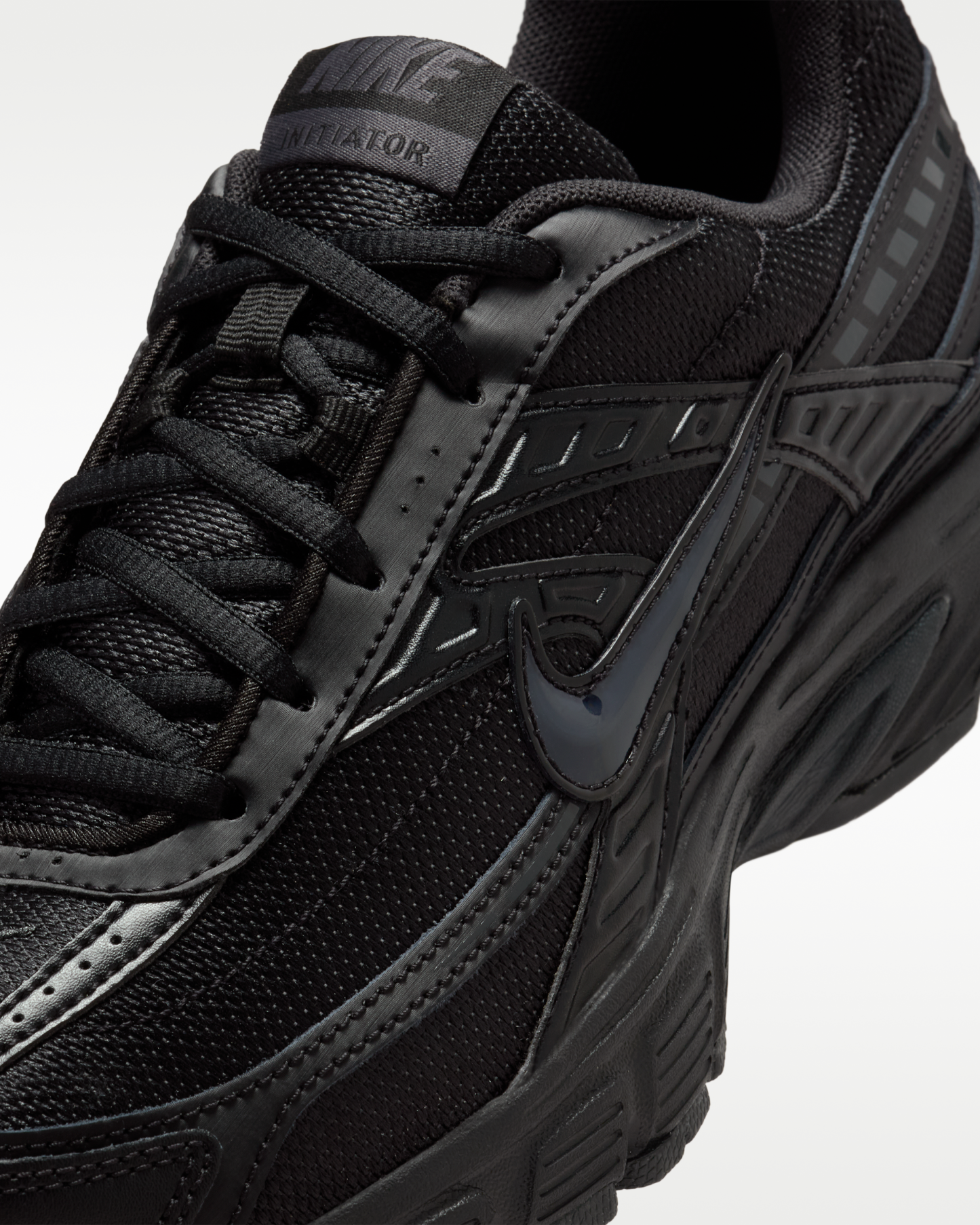 Nike Initiator Women's Shoes - Black/Dark Smoke Grey - View 7