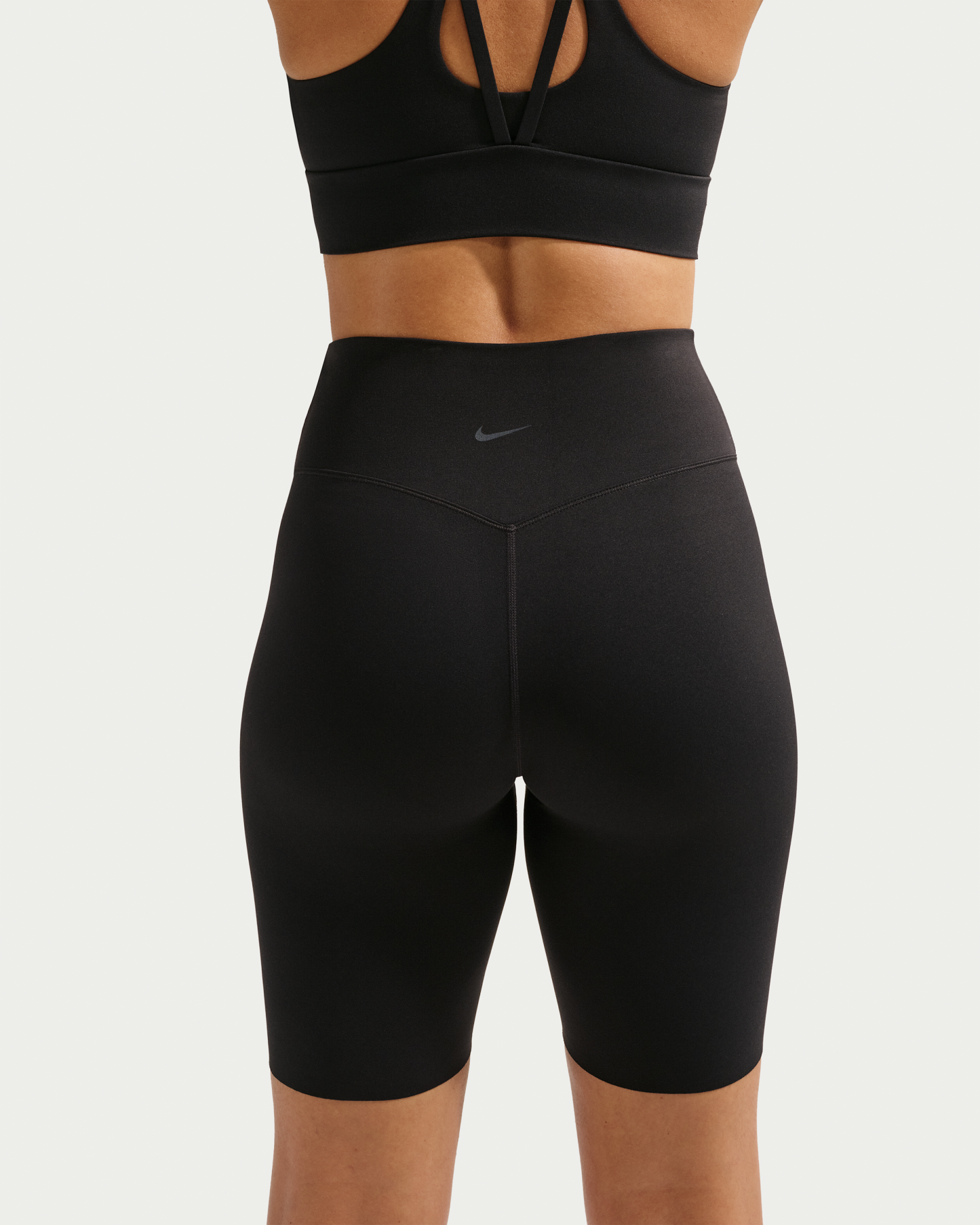 Nike Zenvy Women's High-Waisted 20.5cm (approx.) Biker Shorts - Black/Cool Grey - View 3