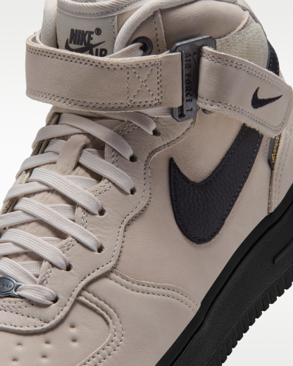 Nike Air Force 1 Mid '07 GORE-TEX Vibram® Men's Shoes - Summit White/Blue Tint/Black - View 7