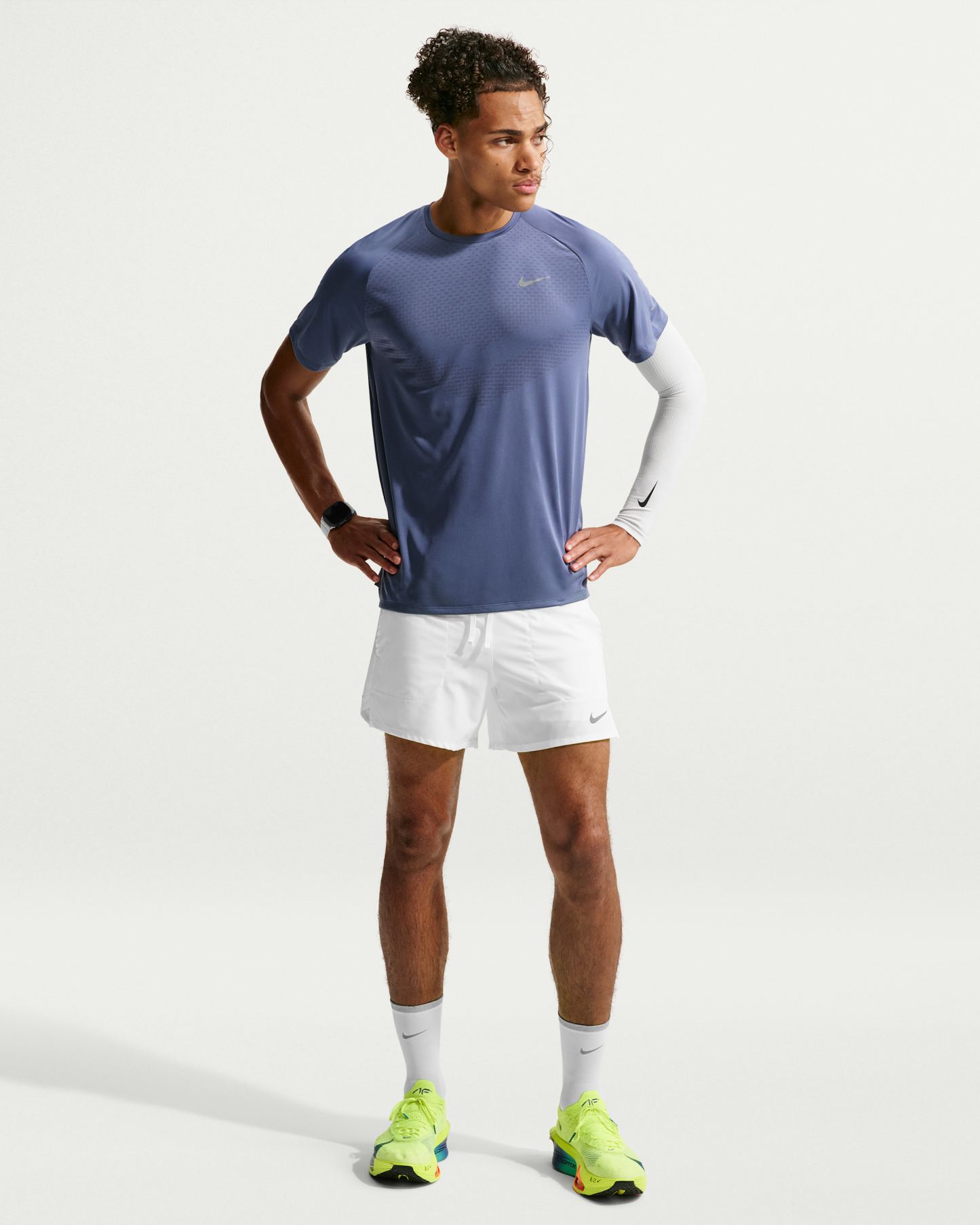 Nike Stride Men's Dri-FIT ADV Short-Sleeve Running Top - Diffused Blue - View 4