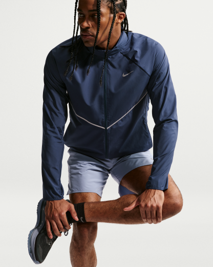Nike Miler Men's Repel UV Protection Hooded Running Jacket - Midnight Navy/Midnight Navy - View 3