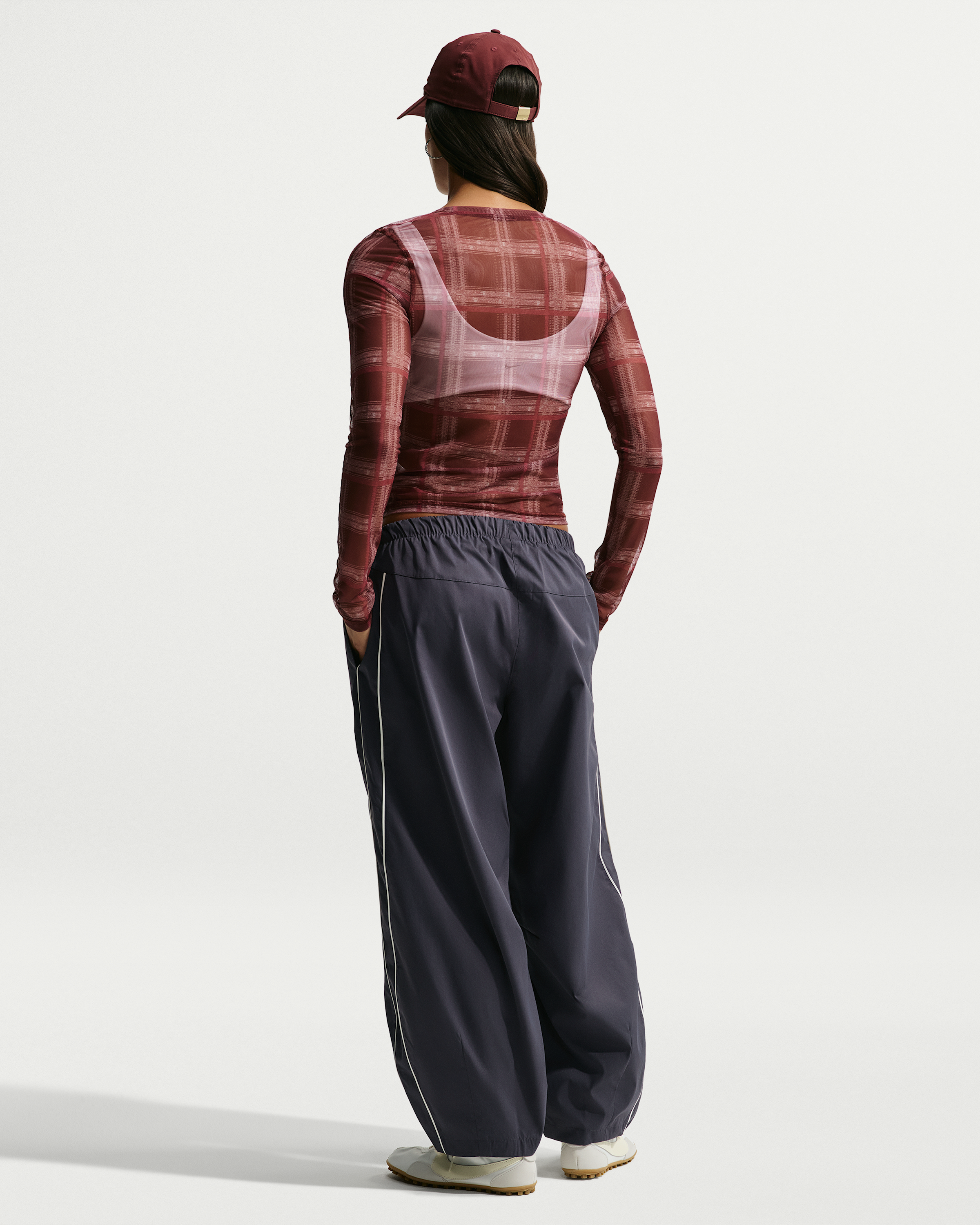 Nike Sportswear Women's Loose Mid-Rise Barrel Trousers - Gridiron/Sail/Sail - View 5