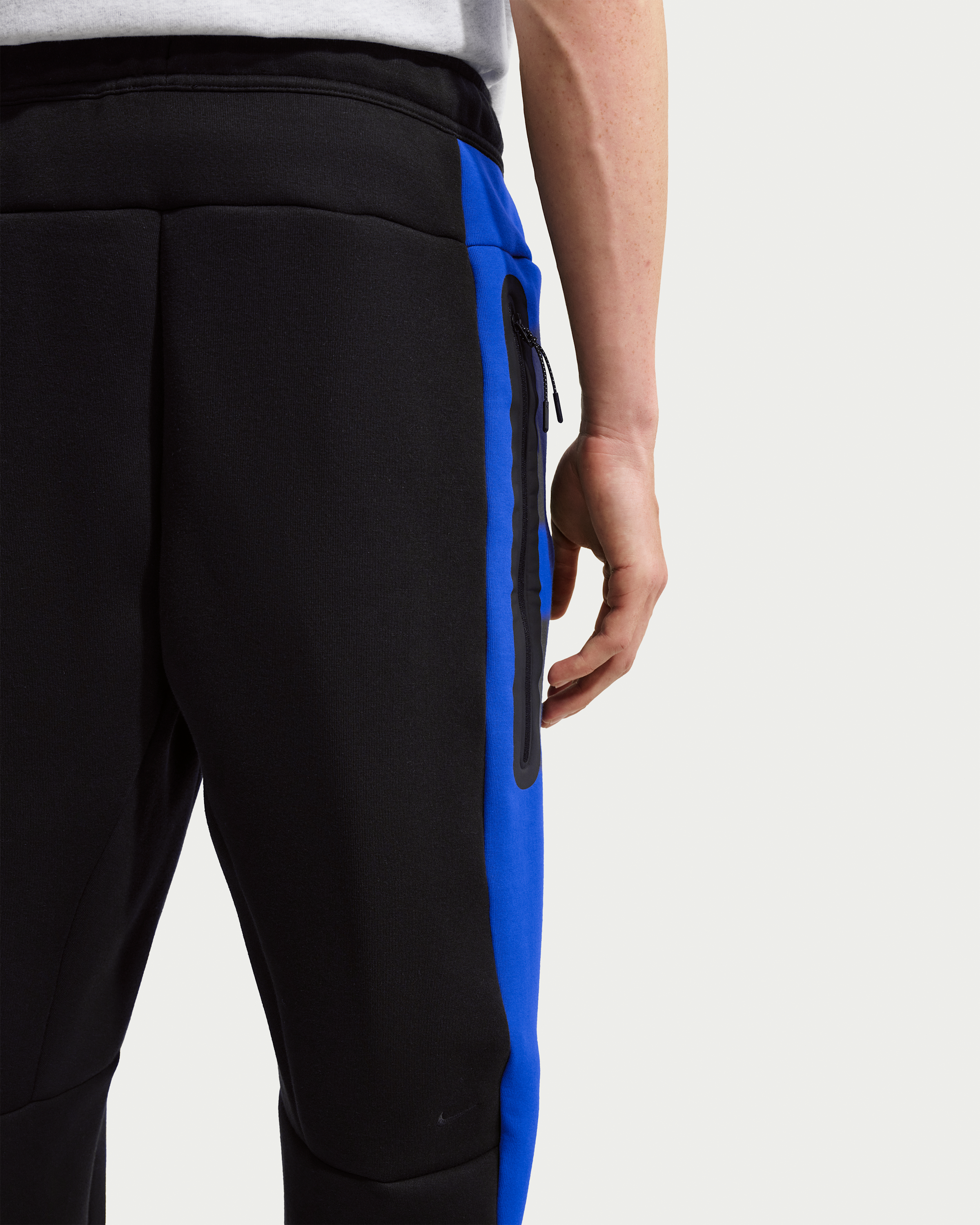 Nike Tech Men's Colour-Block Open-Hem Fleece Trousers - Black/Old Royal/Black - View 3