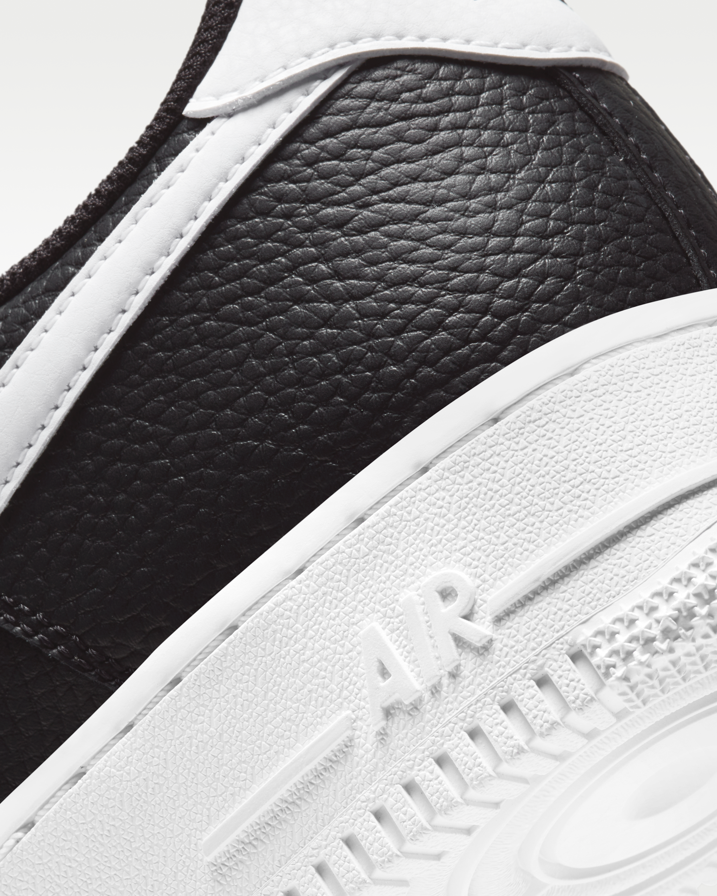 Nike Air Force 1 '07 Men's Shoe - Black/White - View 8