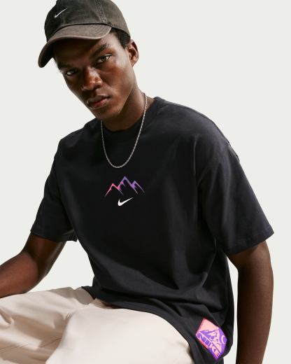 Nike Sportswear Men's T-Shirt - Black - View 3