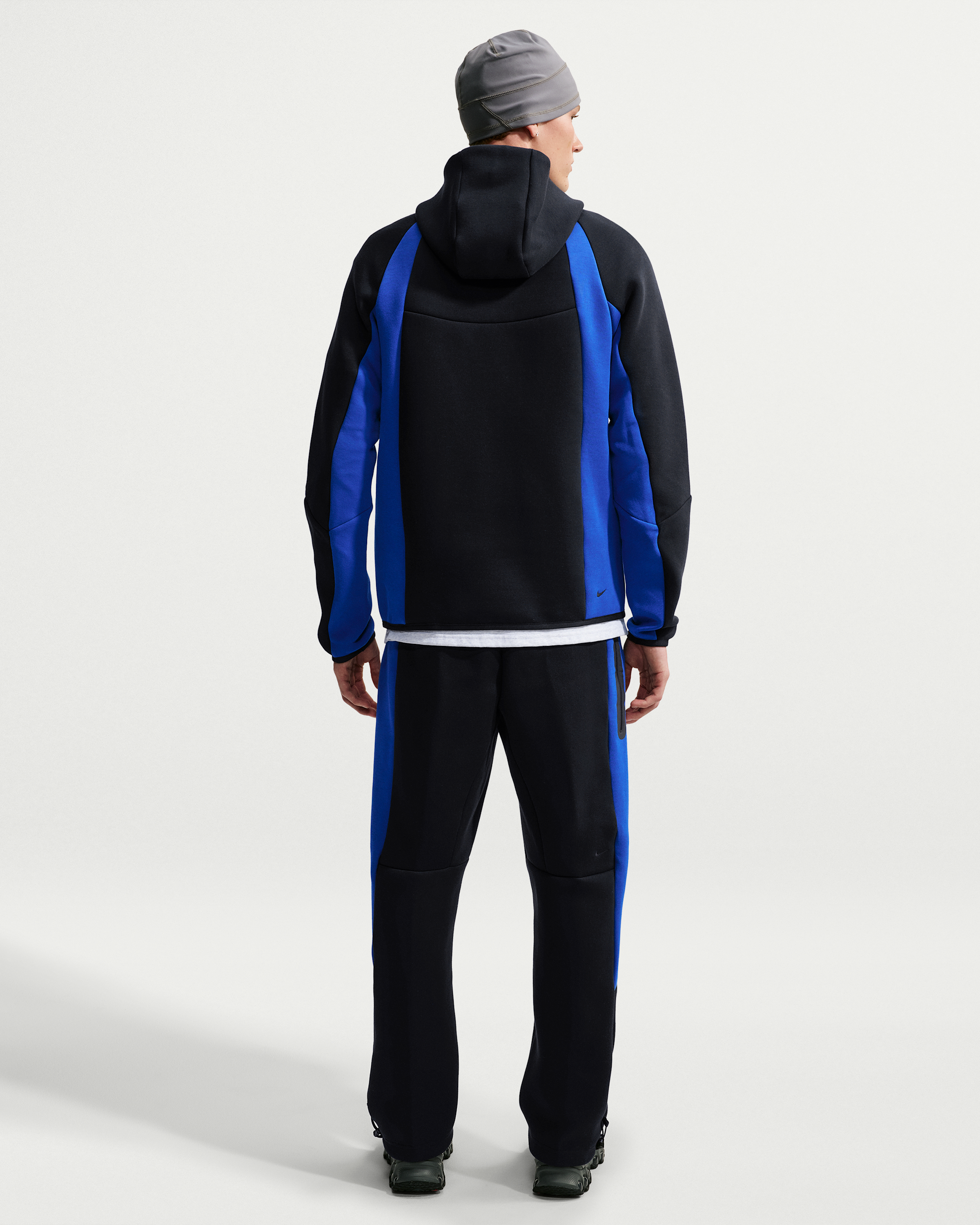 Nike Tech Men's Colour-Block Open-Hem Fleece Trousers - Black/Old Royal/Black - View 5