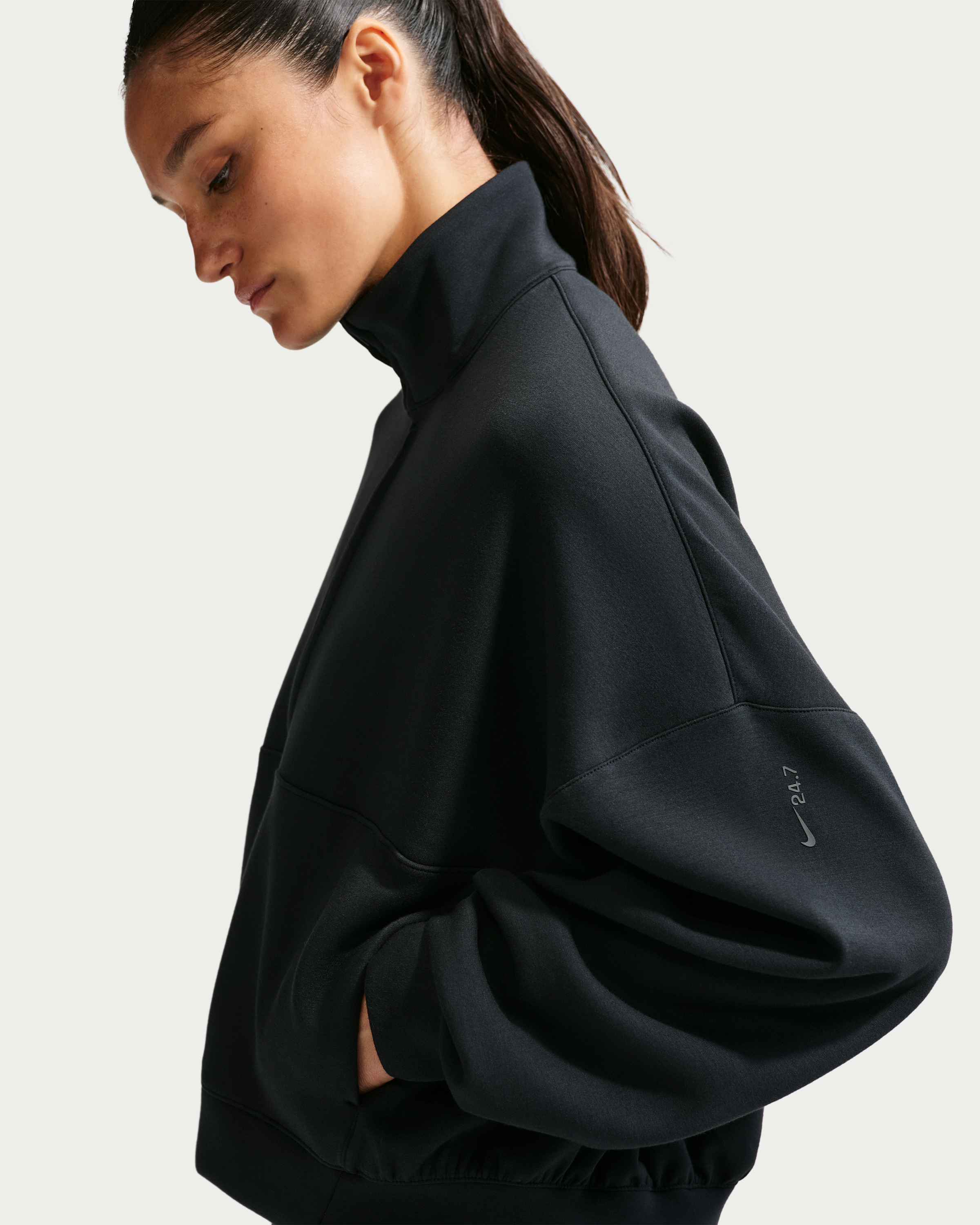 Nike 24.7 ImpossiblySoft Women's Dri-FIT Oversized 1/2-Zip Top - Black/Dark Smoke Grey - View 3
