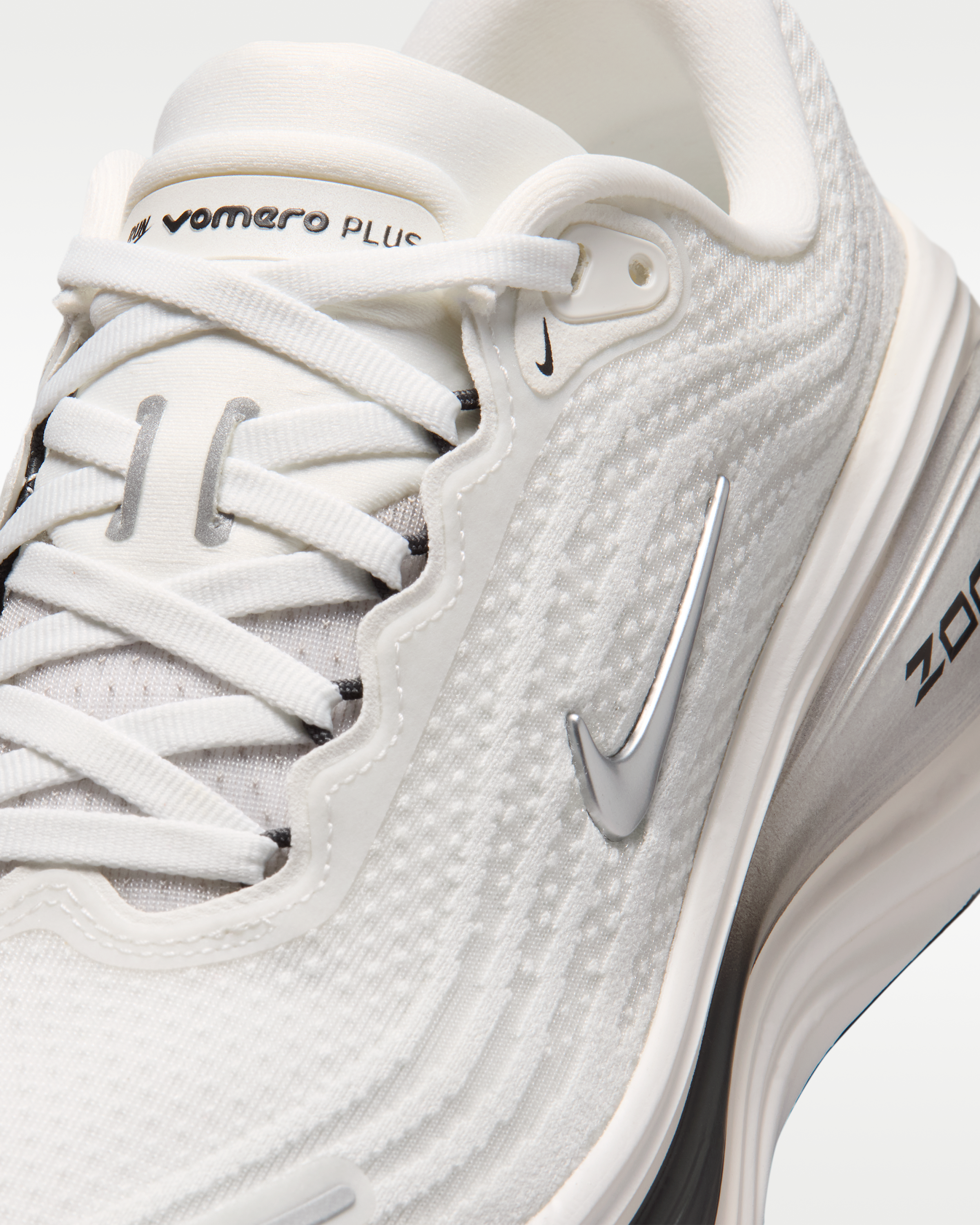 Nike Vomero Plus Women's Road Running Shoes - Summit White/Sail/Anthracite/Metallic Silver - View 7