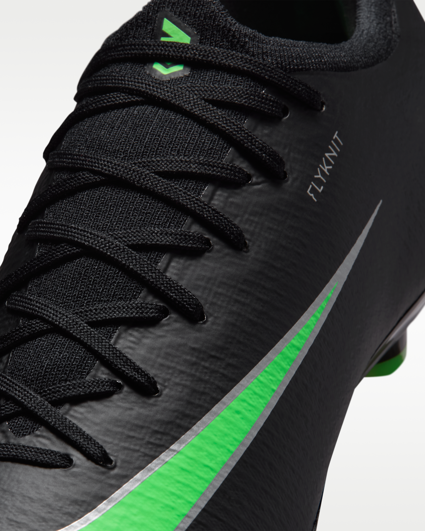 Nike Mercurial Vapor 17 Pro Firm-Ground Low-Top Football Boots - Black/Black/Illusion Green - View 8