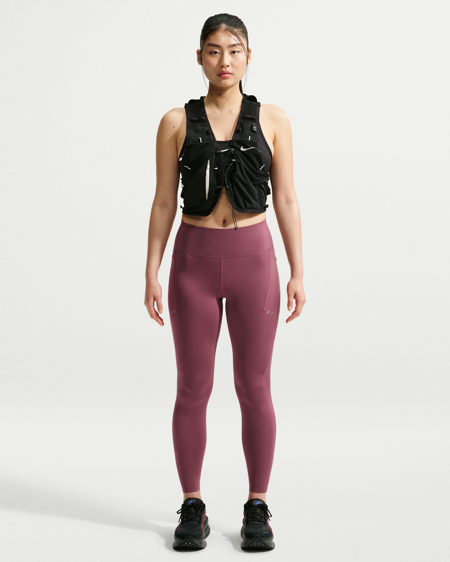 Nike Swift Women's High-Waisted 7/8 Running Leggings with Pockets - Pink Smoke - View 1