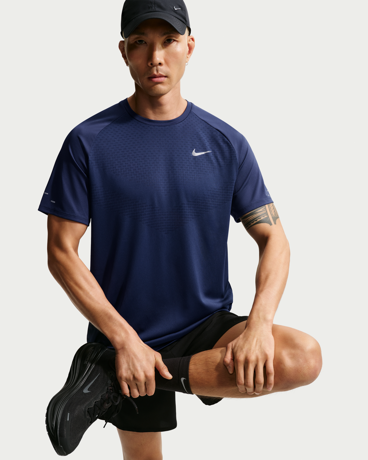 Nike Stride Men's Dri-FIT ADV Short-Sleeve Running Top - Midnight Navy - View 3