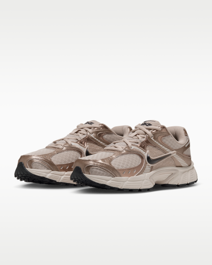 Nike V5 RNR Premium Women's Shoes - Sand Drift/Blur/Light Orewood Brown/Off-Noir - View 5