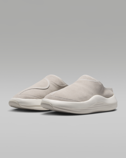 Jordan Future Men's Mules - Light Iron Ore/Swan/Legend Medium Brown - View 5