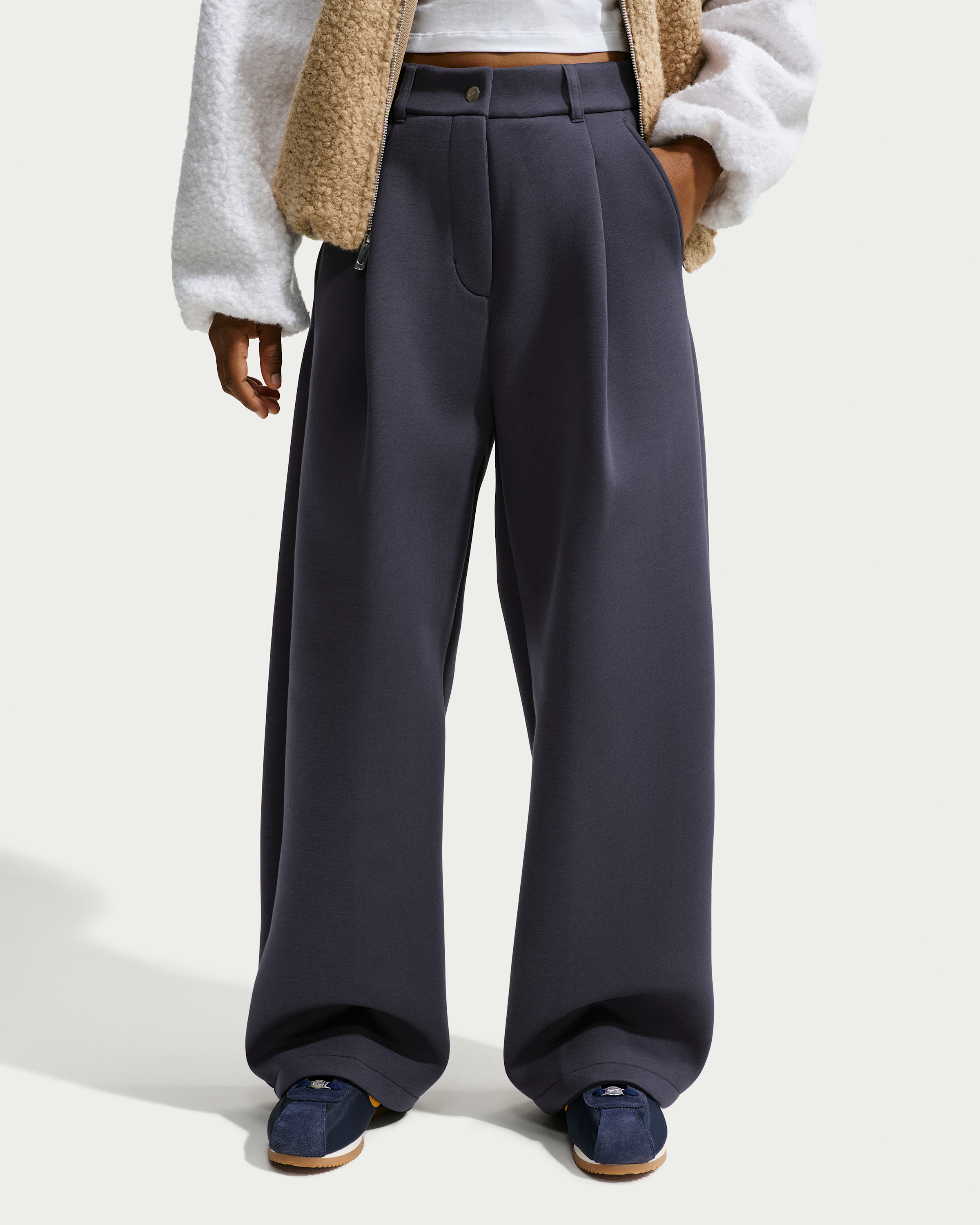 Nike Article Fleece Women's Loose Mid-Rise Trousers - Gridiron/Gridiron - View 2