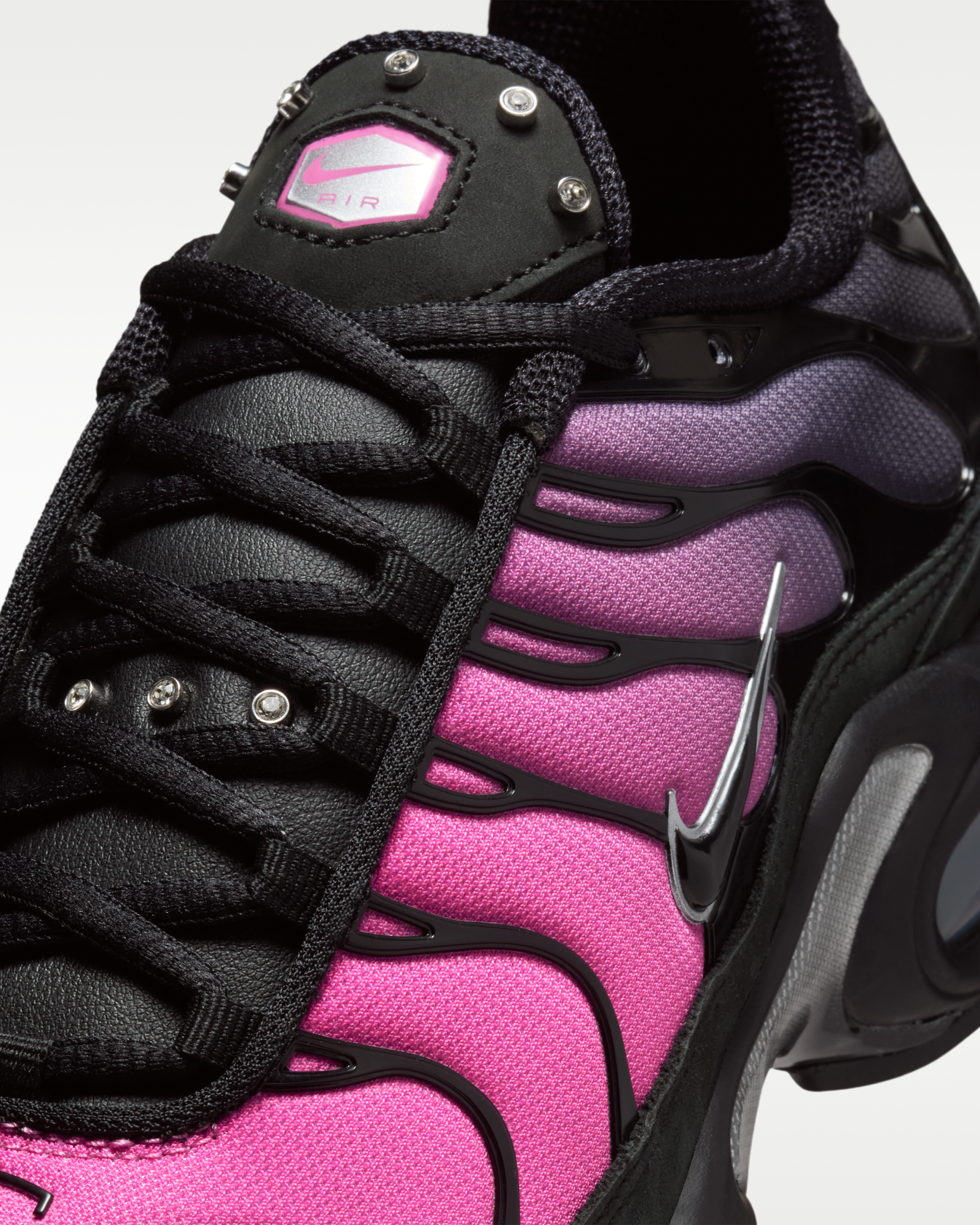 Nike Air Max Plus Women's Shoes - Black/Metallic Silver/Peony - View 7