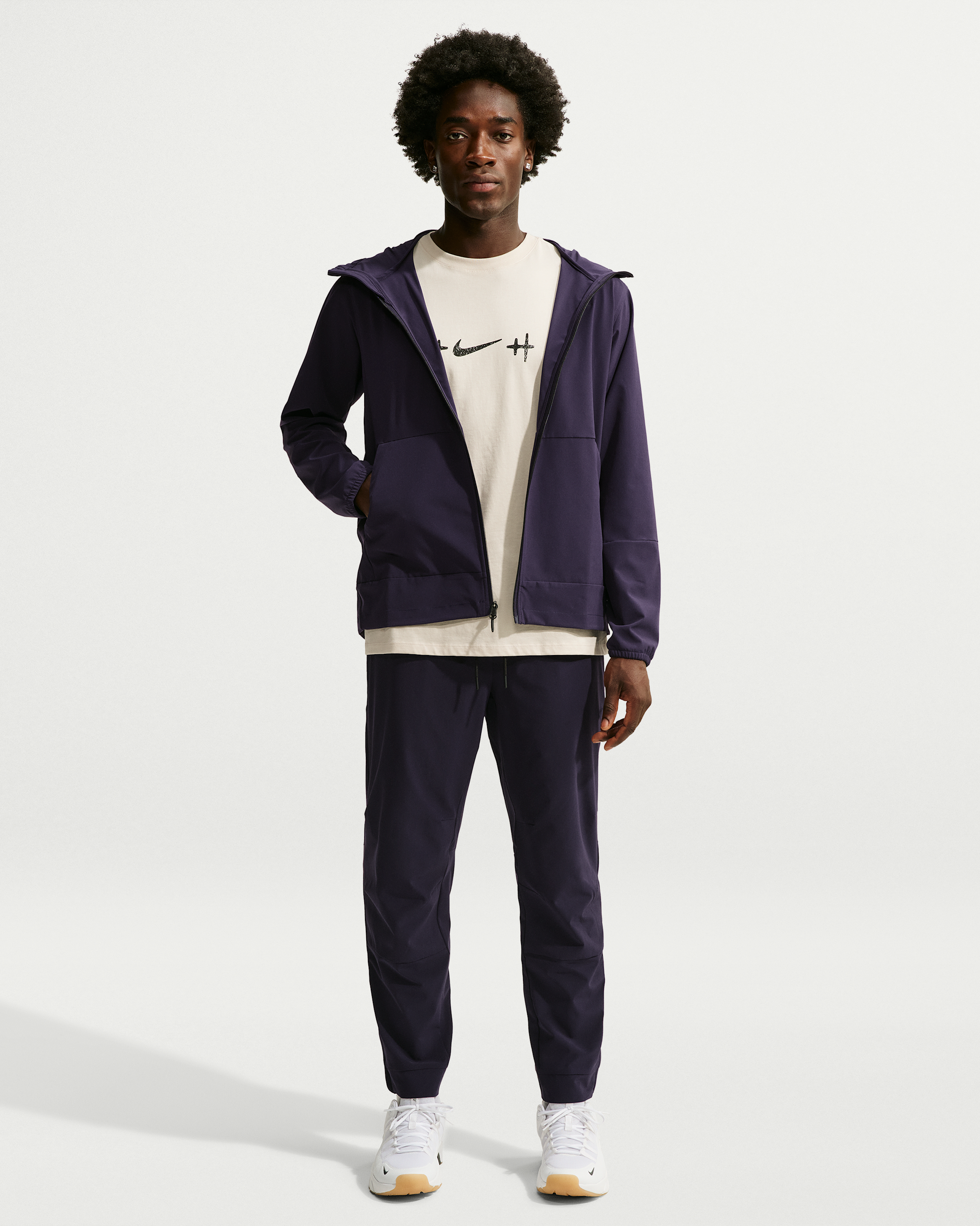 Nike Unlimited Men's Repel Hooded Versatile Jacket - Purple Dynasty/Black/Purple Dynasty - View 4