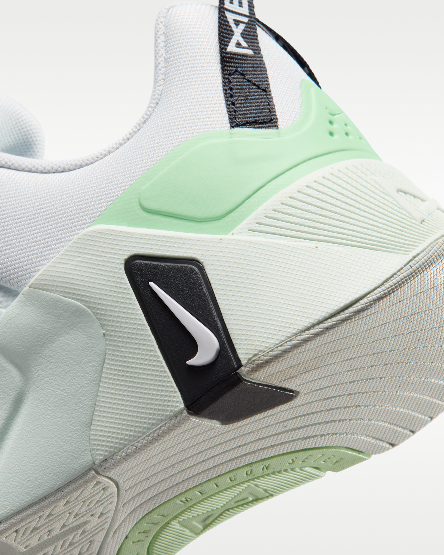 Nike Free Metcon 7 Women's Training Shoes - Off-White/Cucumber Calm/Barely Green/White - View 8