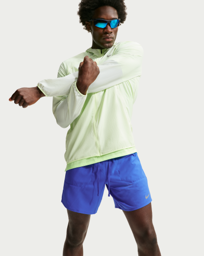 Nike Stride Men's Dri-FIT 18cm (approx.) Briefs-Lined Running Shorts - Hyper Royal - View 4