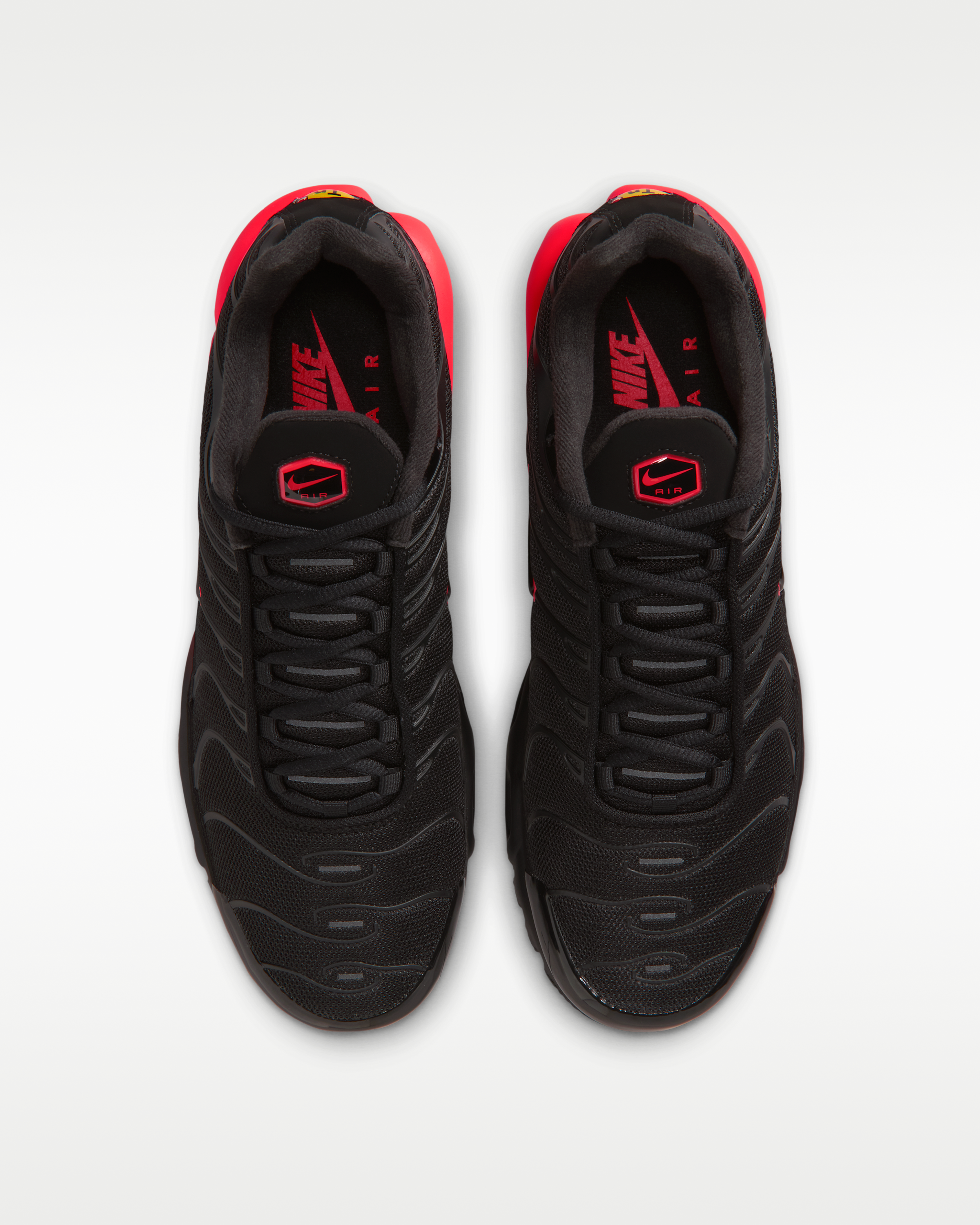 Nike Air Max Plus Men's Shoes - Black/Bright Crimson/Black/Black - View 4