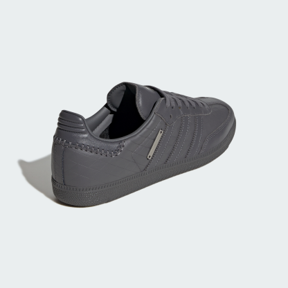 adidas ADIDAS SAMBA OG - MERCEDES-BENZ SHOES - Grey Five / Grey Five / Silver Metallic - View 6