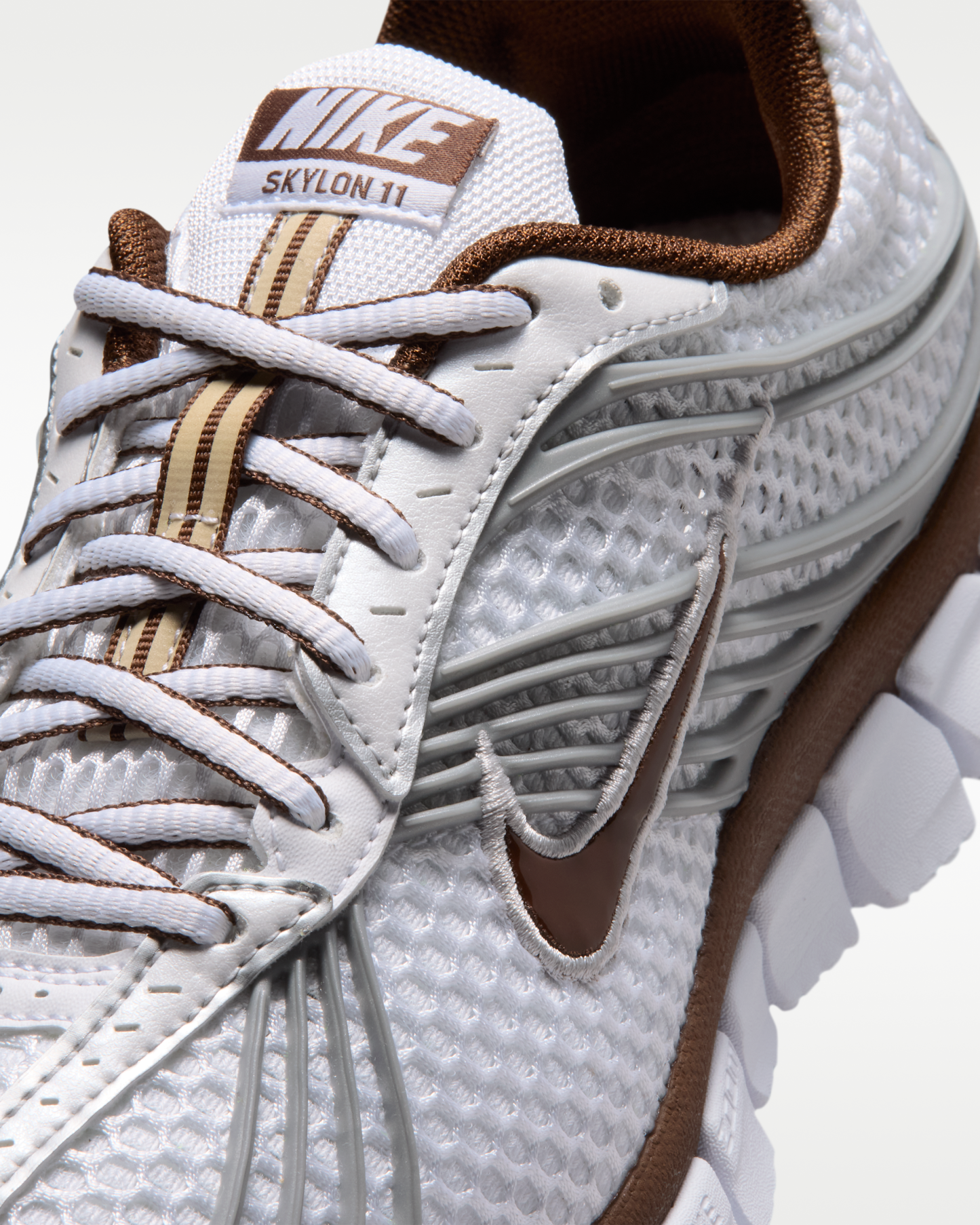 Nike Zoom Skylon 11 Women's Shoes - White/Metallic Silver/Cacao Wow - View 7