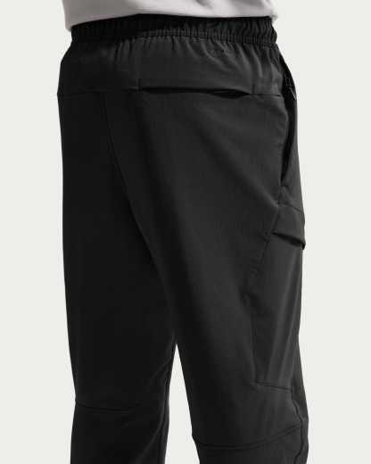 Nike Unlimited Men's Dri-FIT Versatile Cargo Trousers - Black/Black/Black - View 3