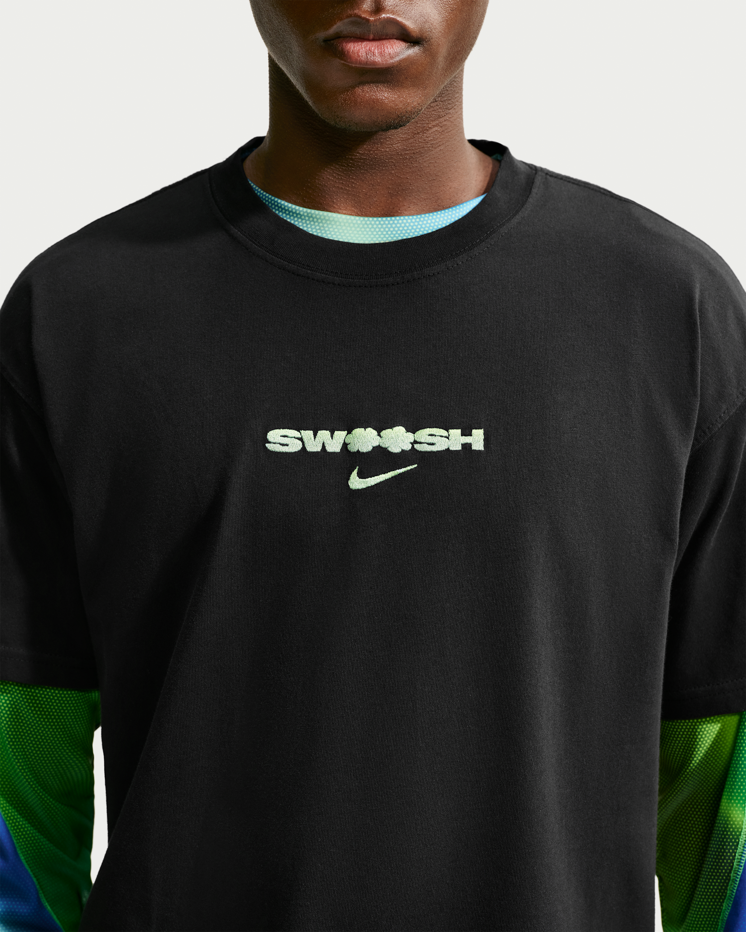 Nike Sportswear T-Shirt - Black - View 3