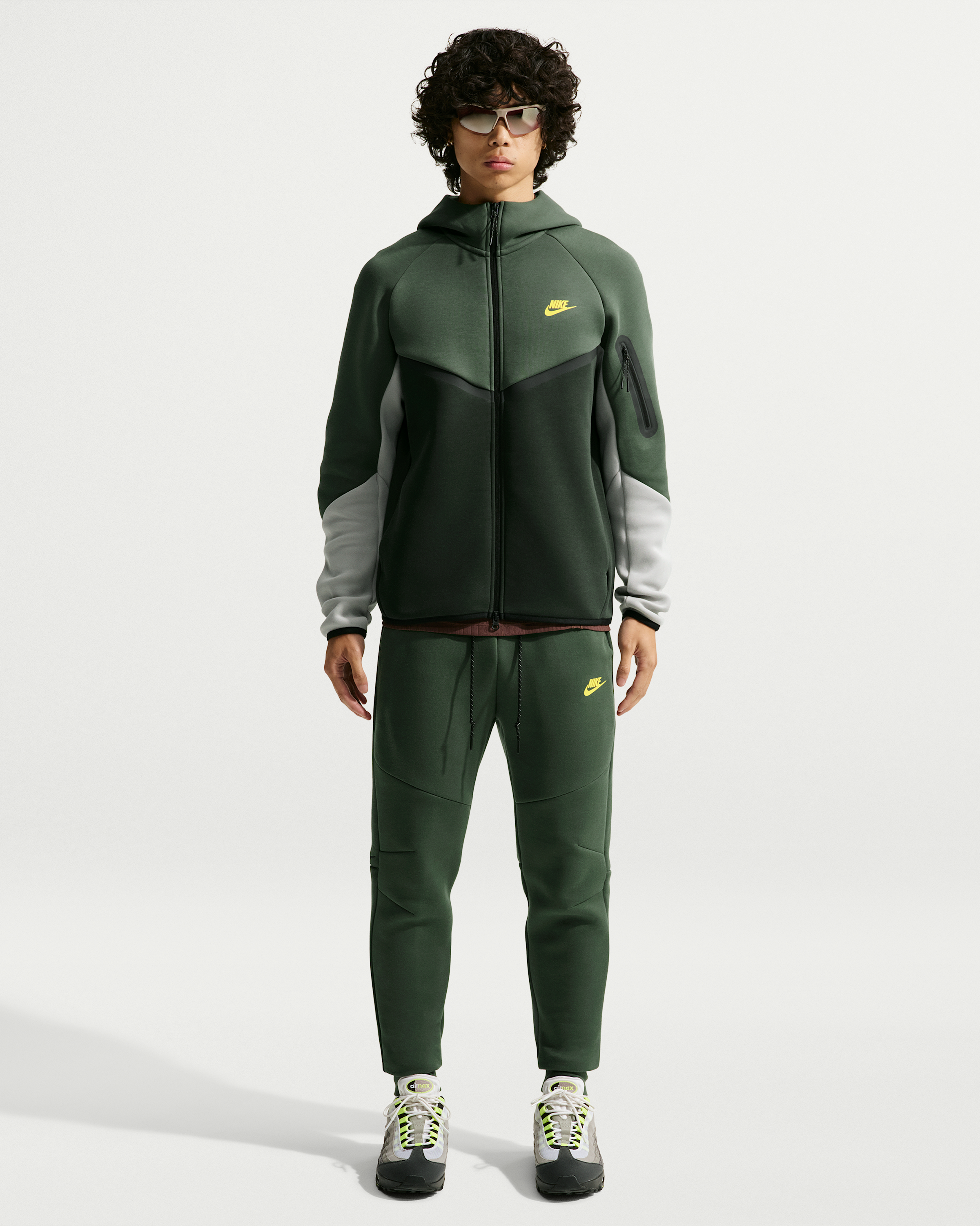 Nike Tech Men's Fleece Joggers - Camo Green/Chrome Yellow - View 1