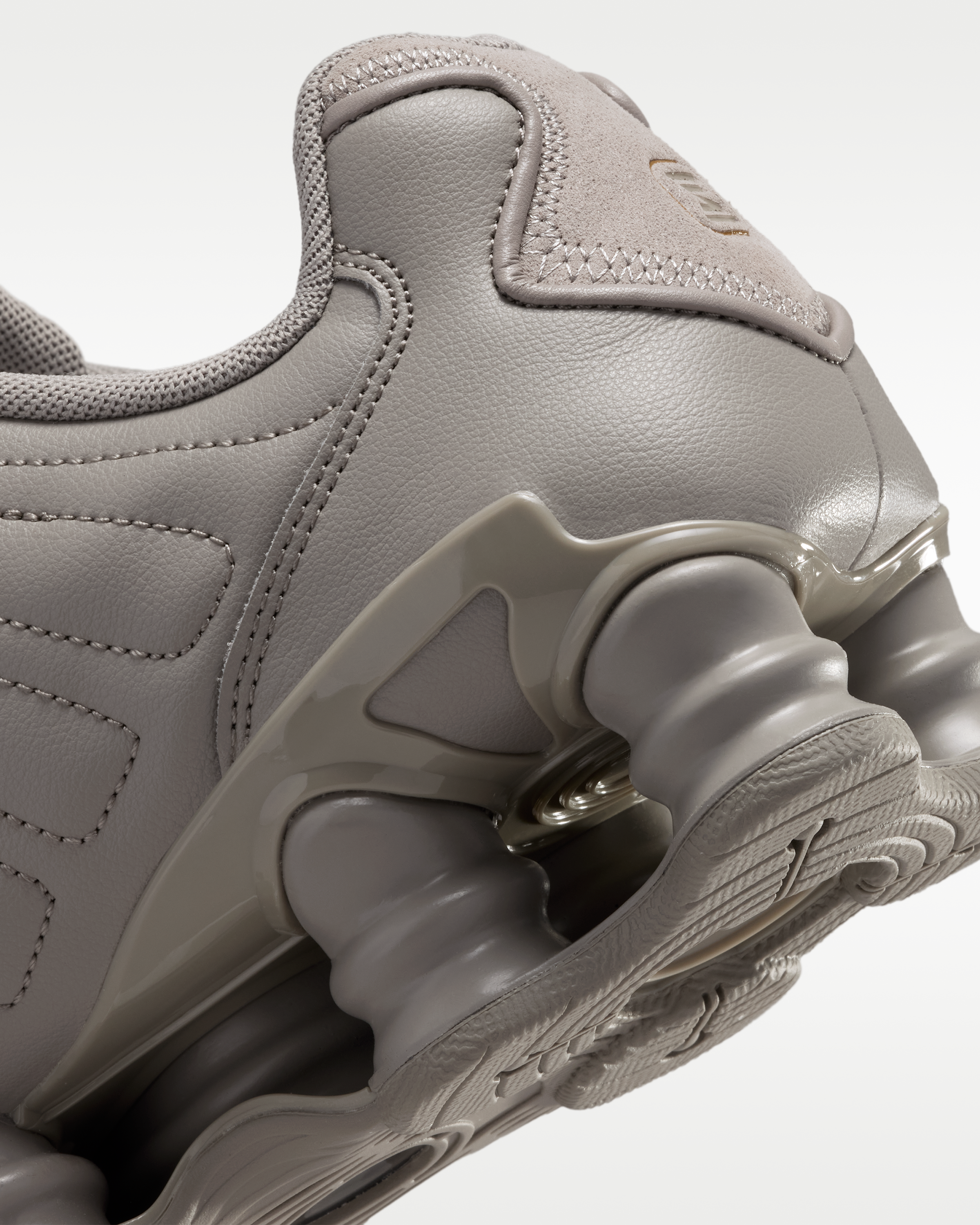 Nike Shox TL Women's Shoes - Enigma Stone/Black/Bronze - View 8