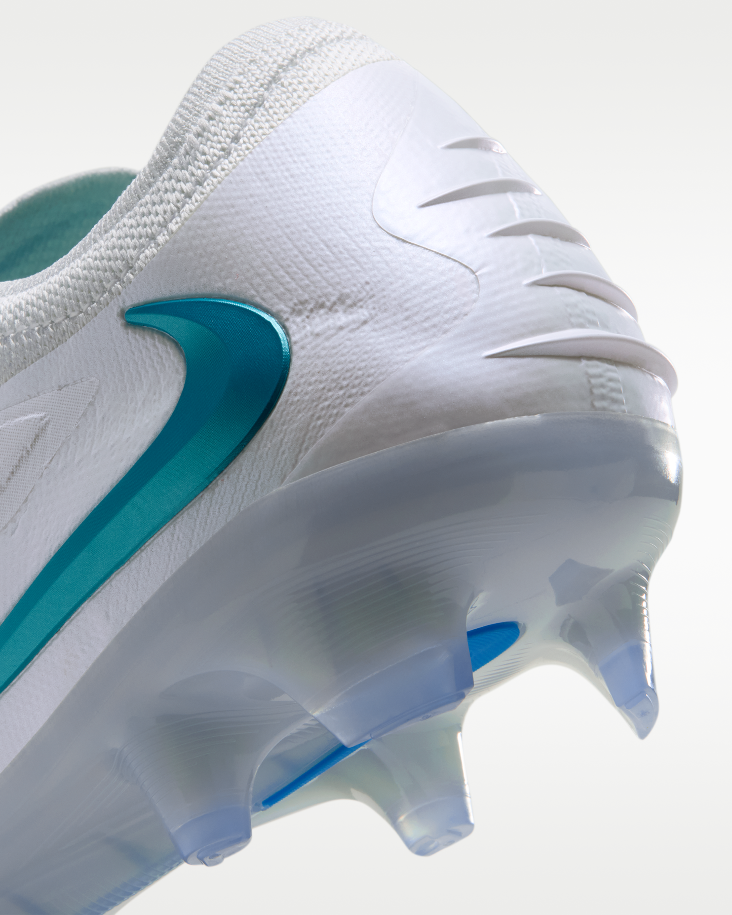 Nike Phantom 6 Low Elite Firm-Ground Football Boot - White/White/Dusty Cactus - View 9