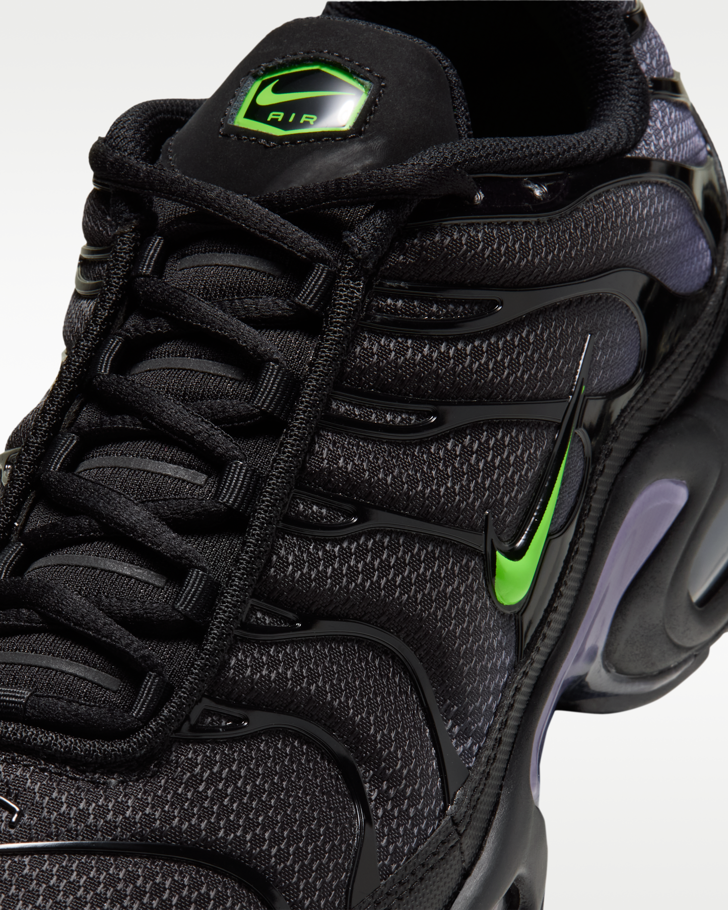 Nike Air Max Plus Men's Shoes - Black/Canyon Purple/Electric Green - View 7