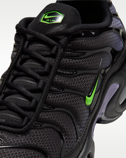 Nike Air Max Plus Men's Shoes - Black/Canyon Purple/Electric Green - View 7
