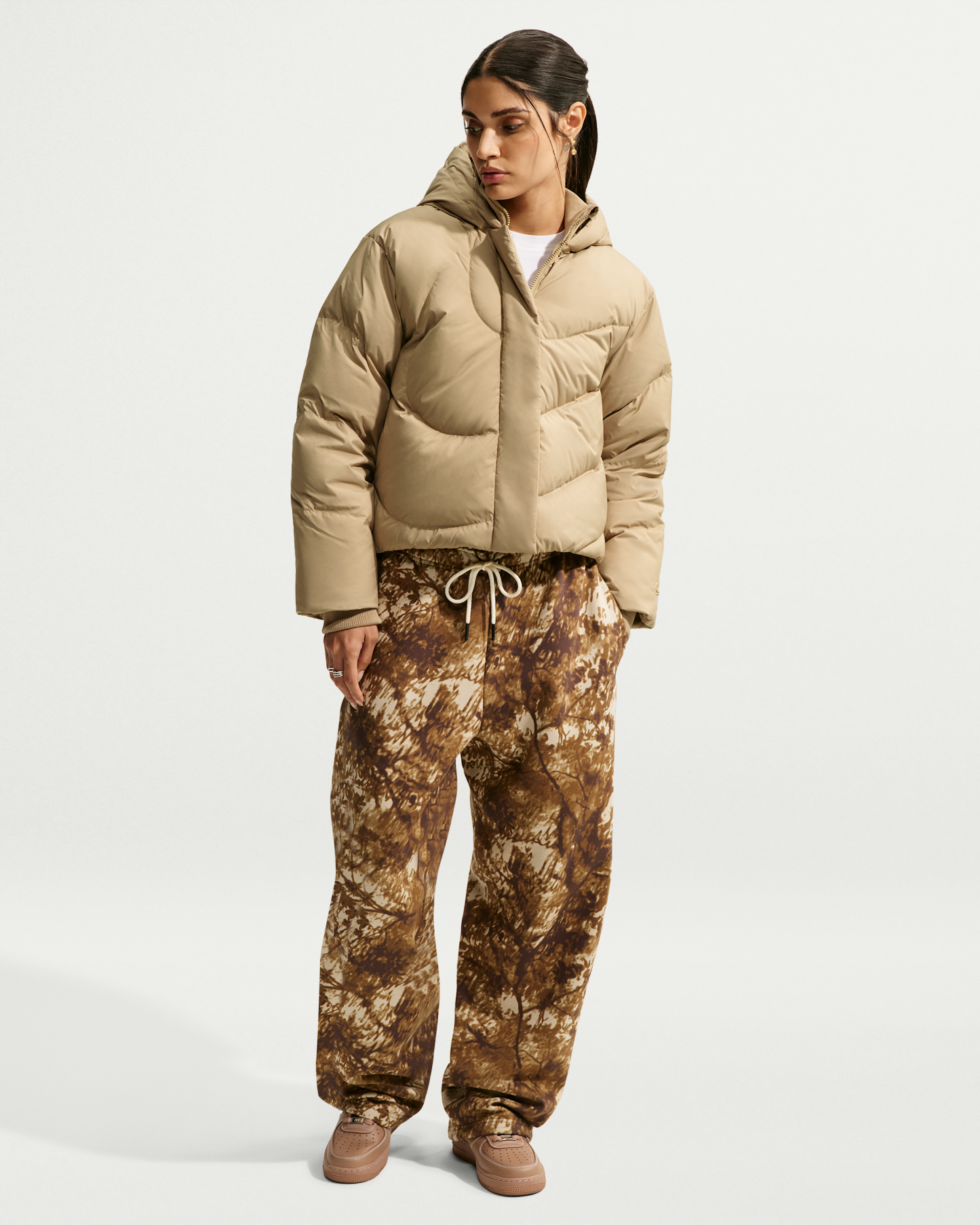 Nike Sportswear Swoosh Series Women's Loose Storm-FIT Hooded Down Jacket - Parachute Beige/Dark Hazel/Parachute Beige - View 4
