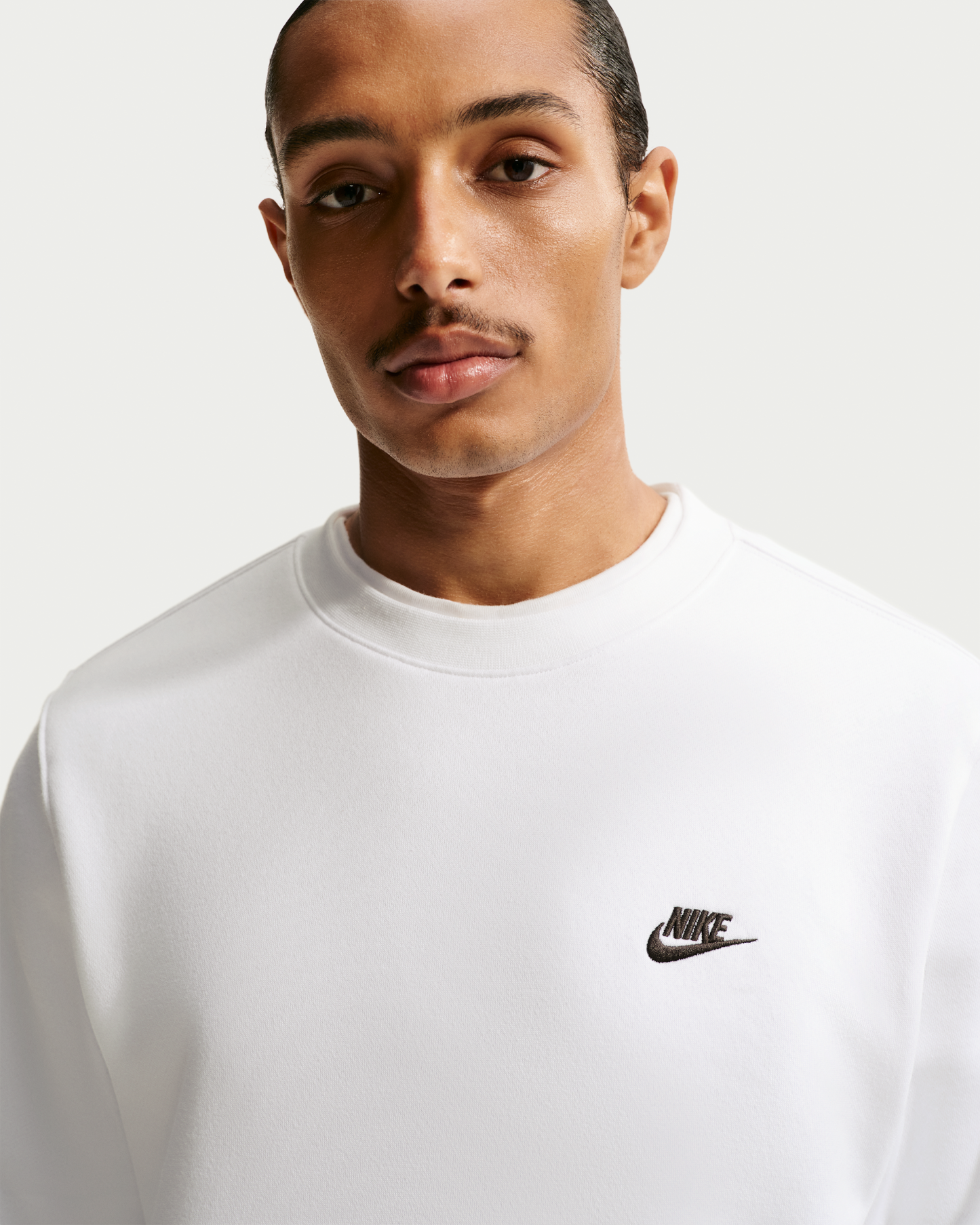 Nike Club Men's Fleece Crew - White/Black - View 3