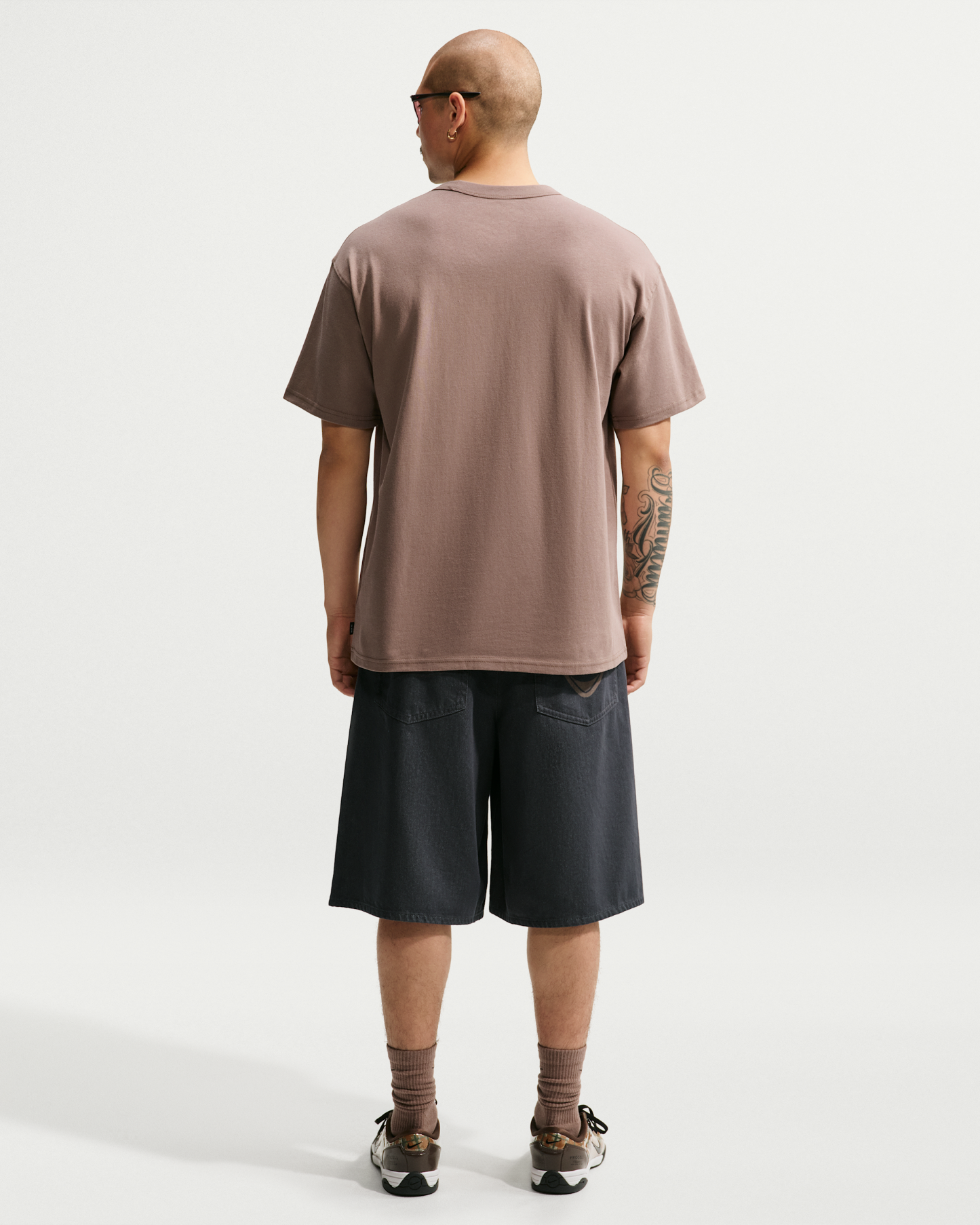 Nike Sportswear Premium Essentials Men's T-Shirt - Mink Brown - View 5