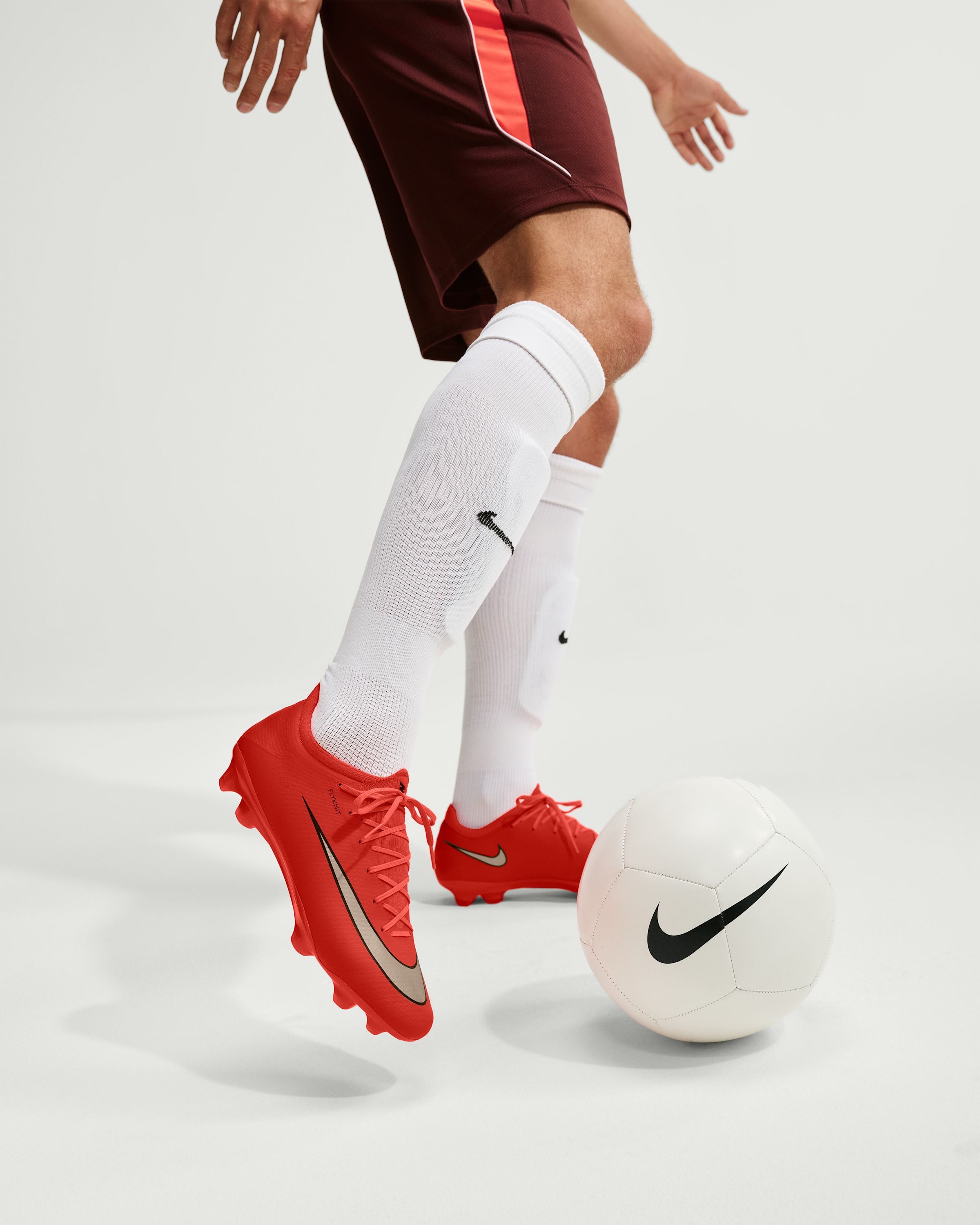 Nike Mercurial Vapor 17 Pro Firm-Ground Low-Top Football Boots - Bright Crimson/Blur - View 10