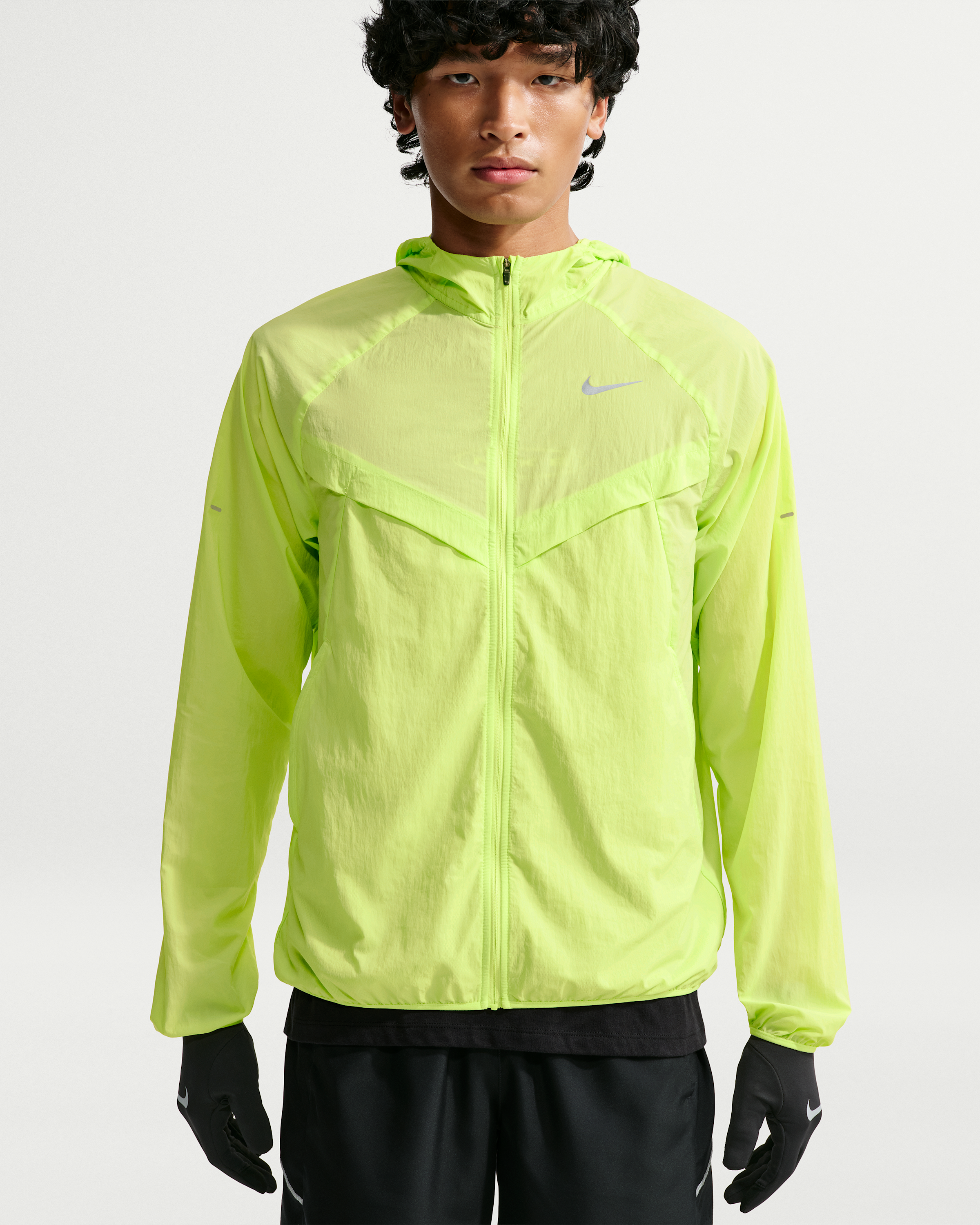 Nike Stride Men's Repel UV Running Jacket - Light Lemon Twist/Light Lemon Twist - View 1